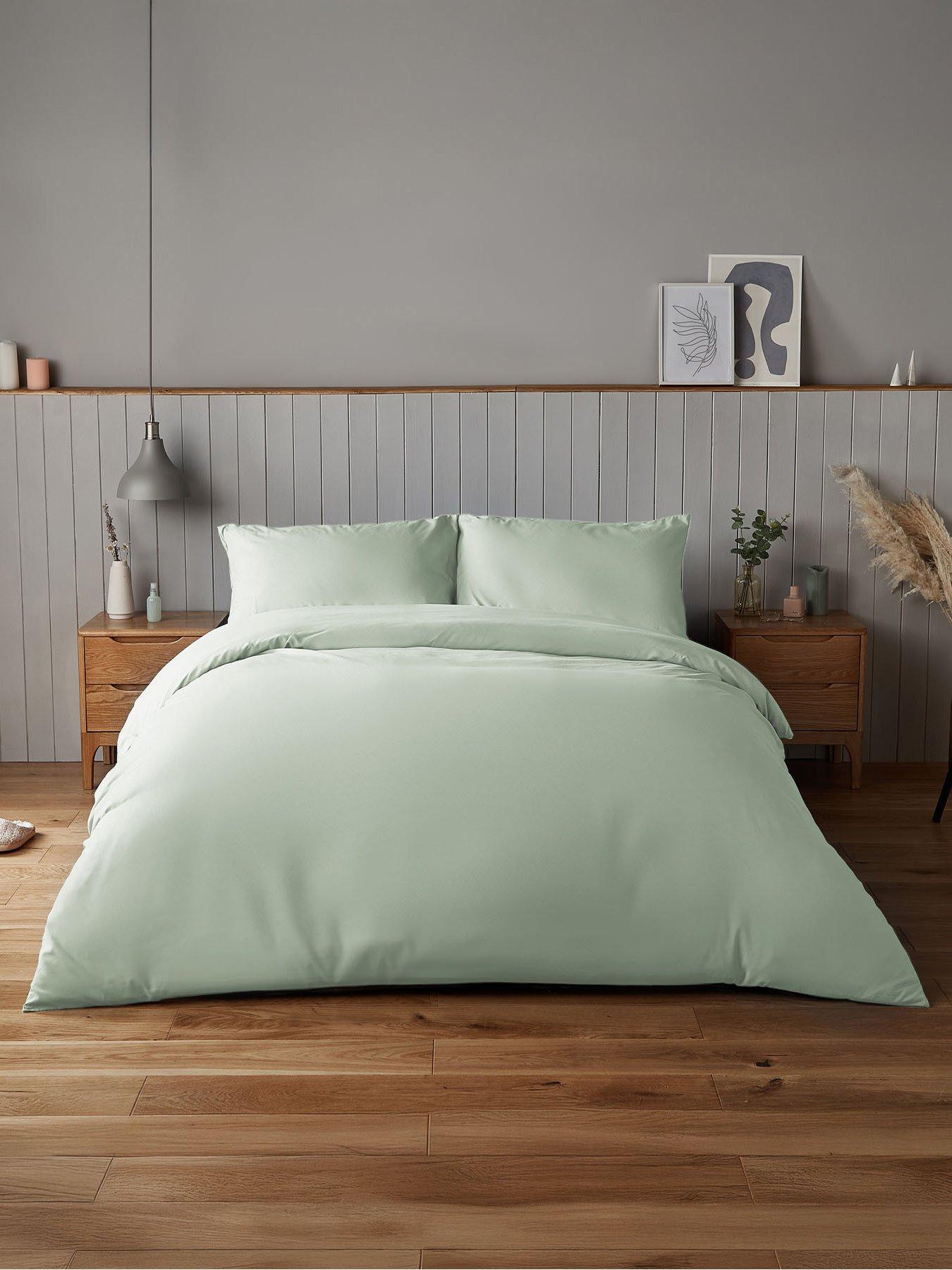 Silentnight Silentnight Supersoft Duvet Set and Fitted Sheet Bundle