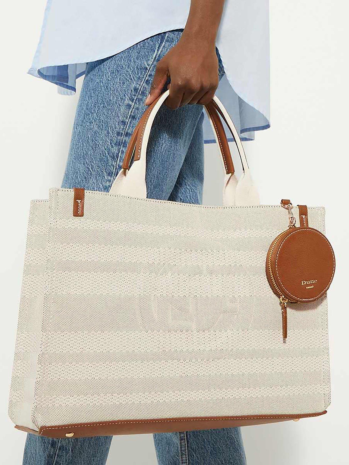 dune-london-deltra-day-bagsfront