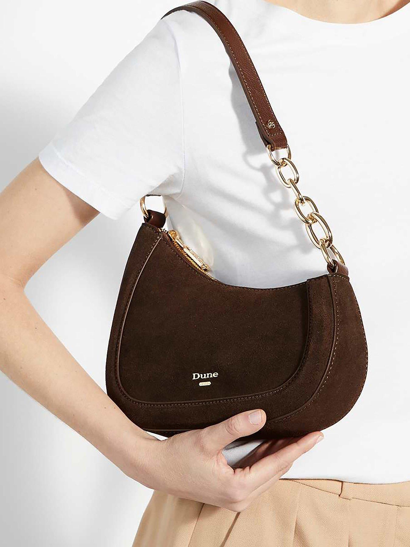 dune-london-direction-day-bagsfront