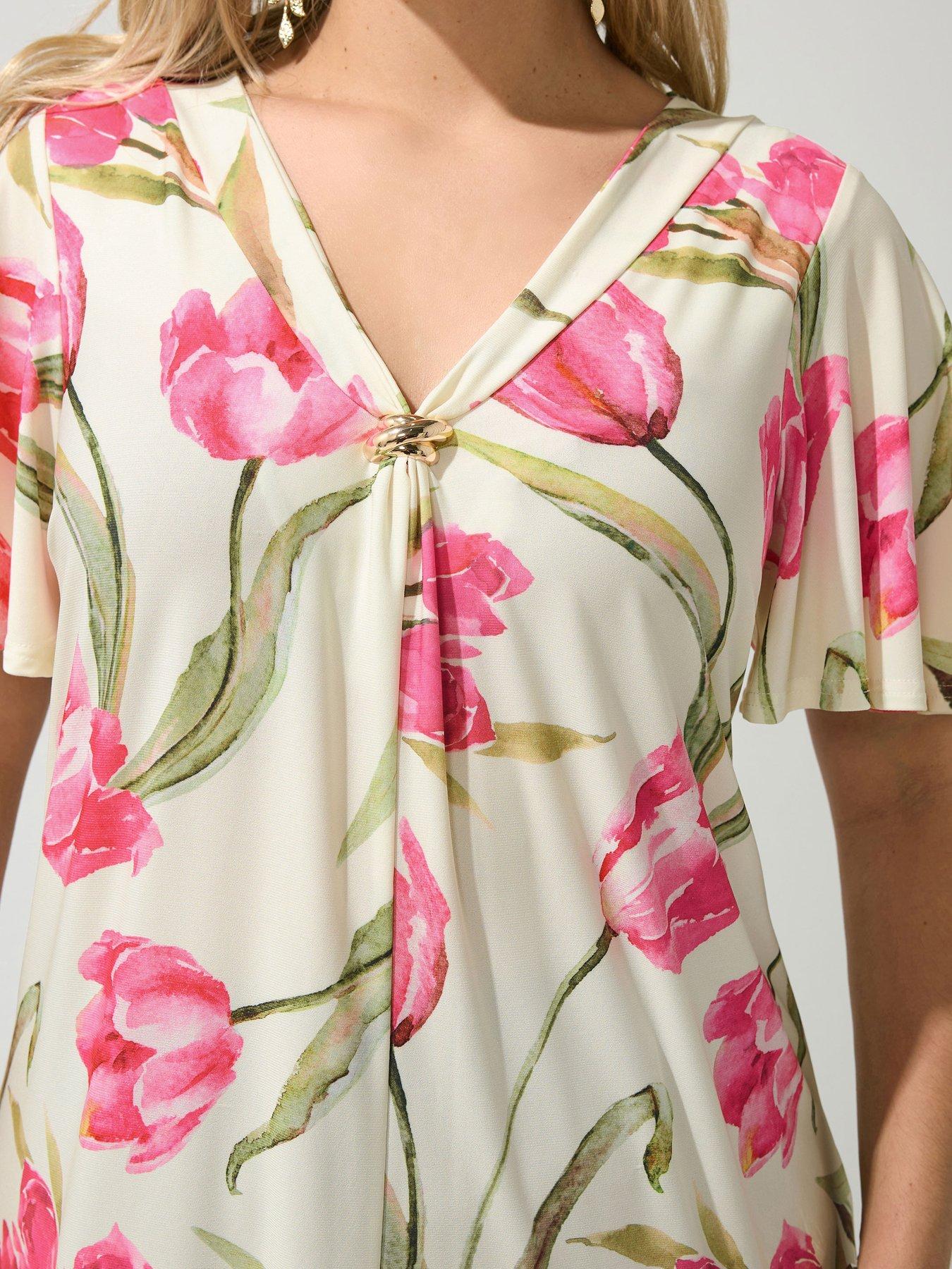 Image 4 of 5 of Yours Curve Floral Swing Top