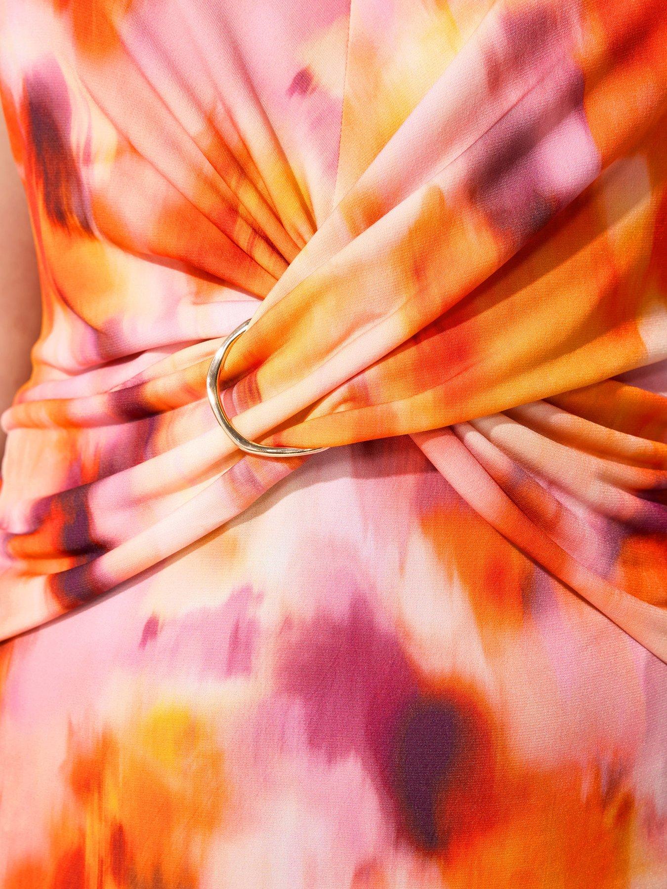 yours-curve-blur-buckle-twist-front-top-orangeoutfit