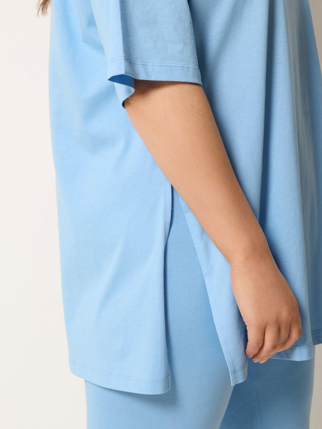 yours-curve-relaxed-longline-side-split-t-shirt-blueoutfit