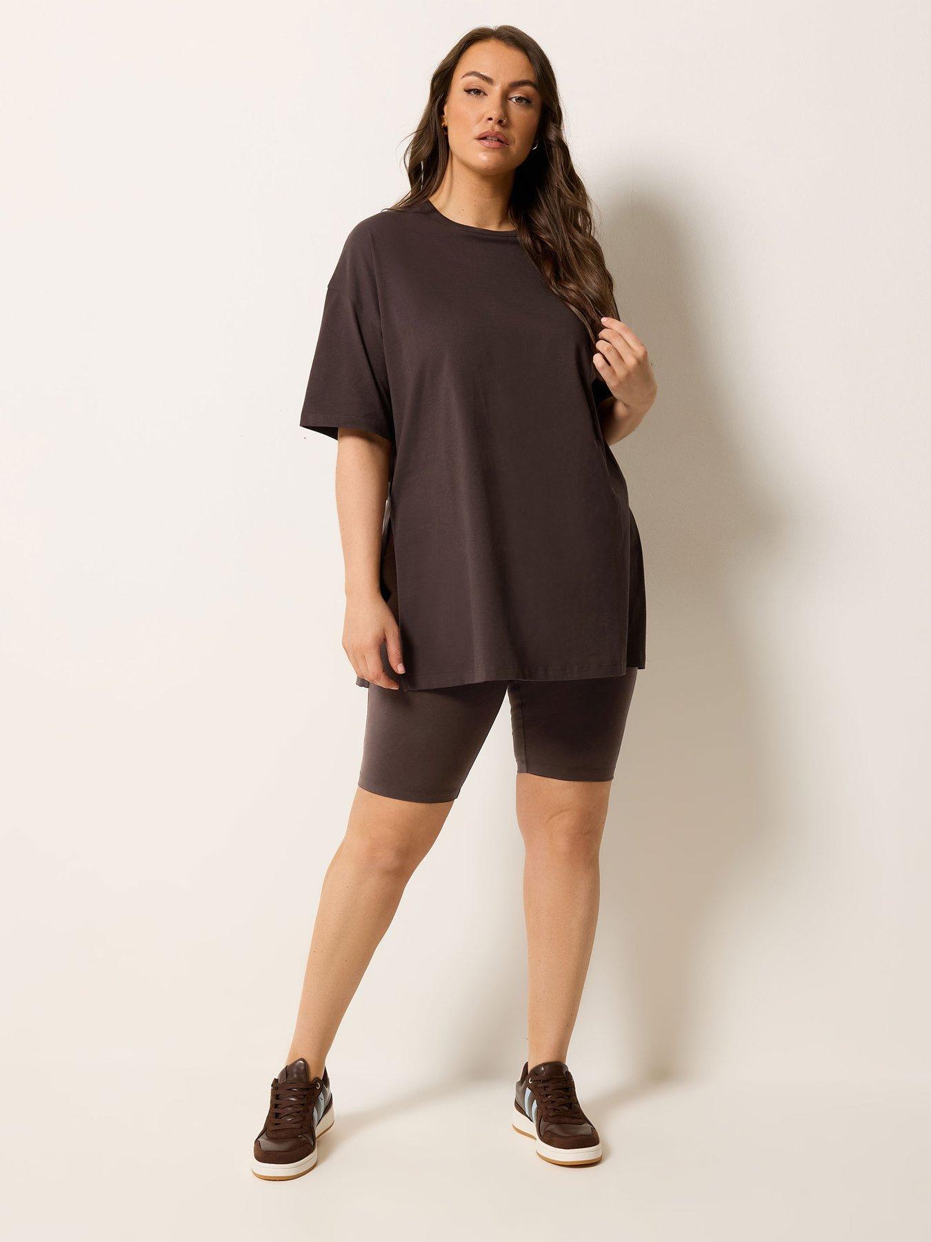Image 4 of 5 of Yours Curve Relaxed Longline Side Split T-Shirt - Brown