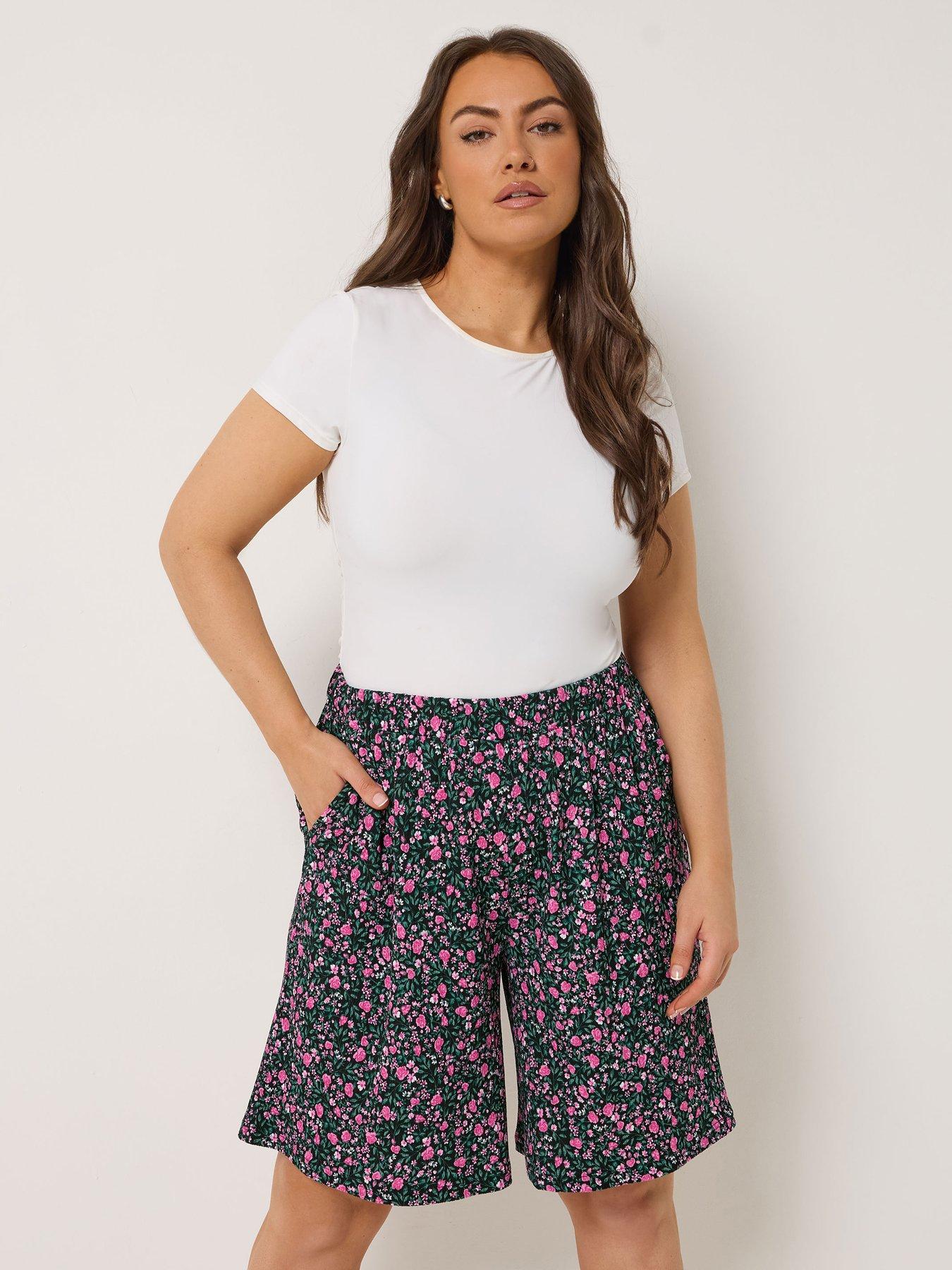 Yours Curve Jersey Crinkle Ditsy Print Shorts