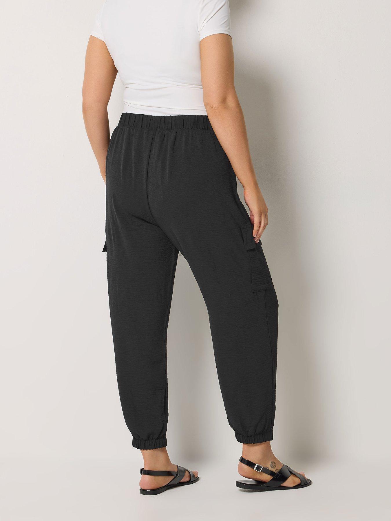 Image 2 of 5 of Yours Curve Washed Twill Cargo Jogger - Black