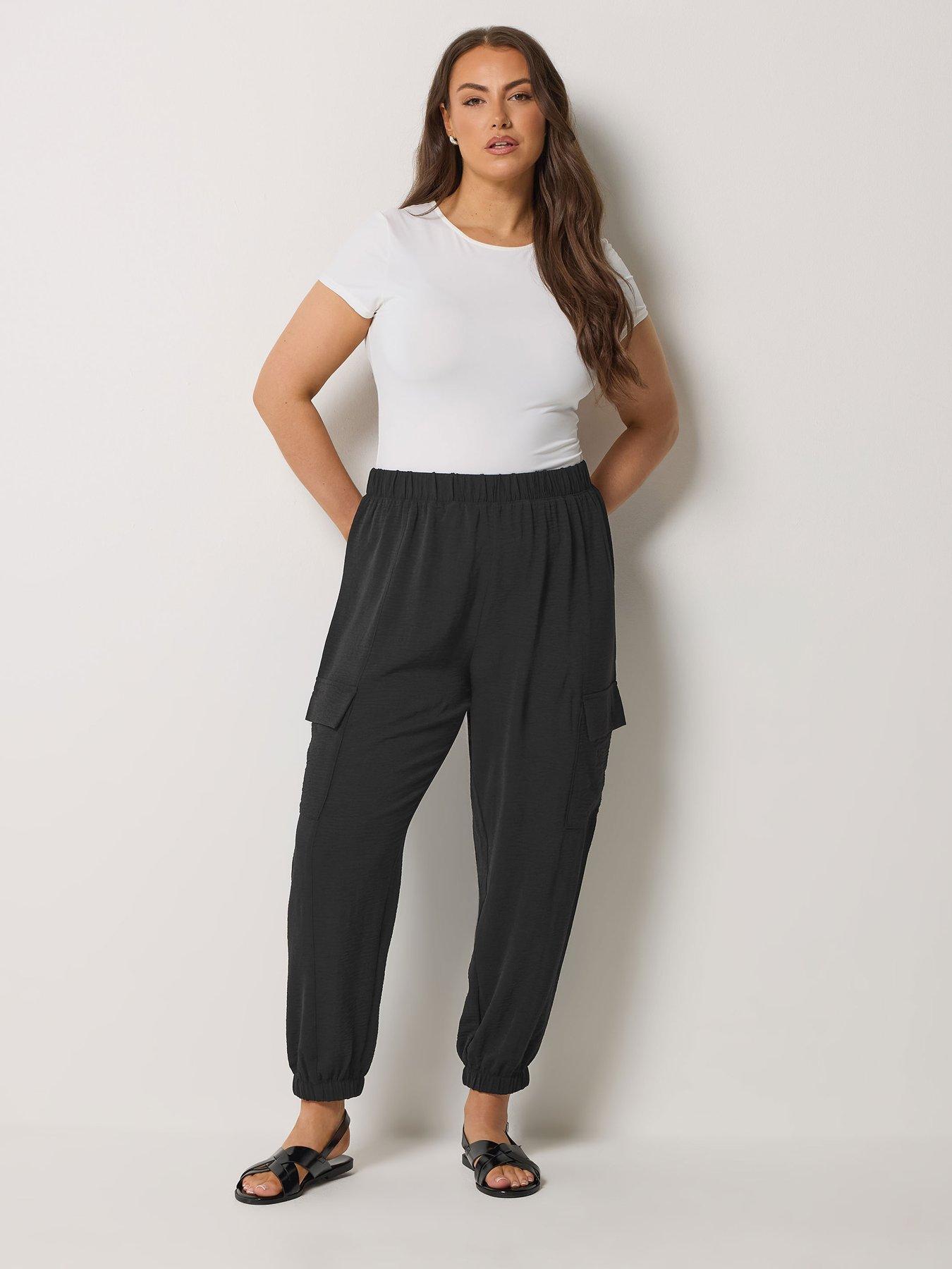 Image 3 of 5 of Yours Curve Washed Twill Cargo Jogger - Black