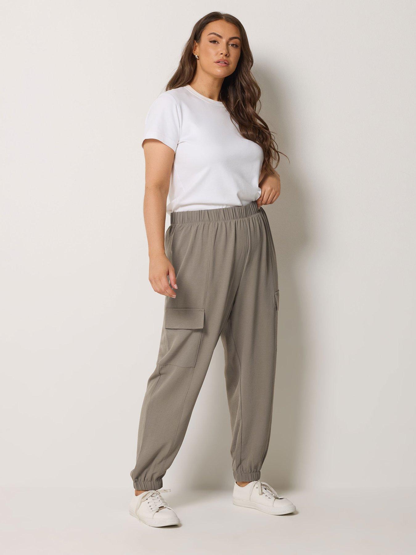 Image 3 of 5 of Yours Curve Washed Twill Cargo Joggers - Natural