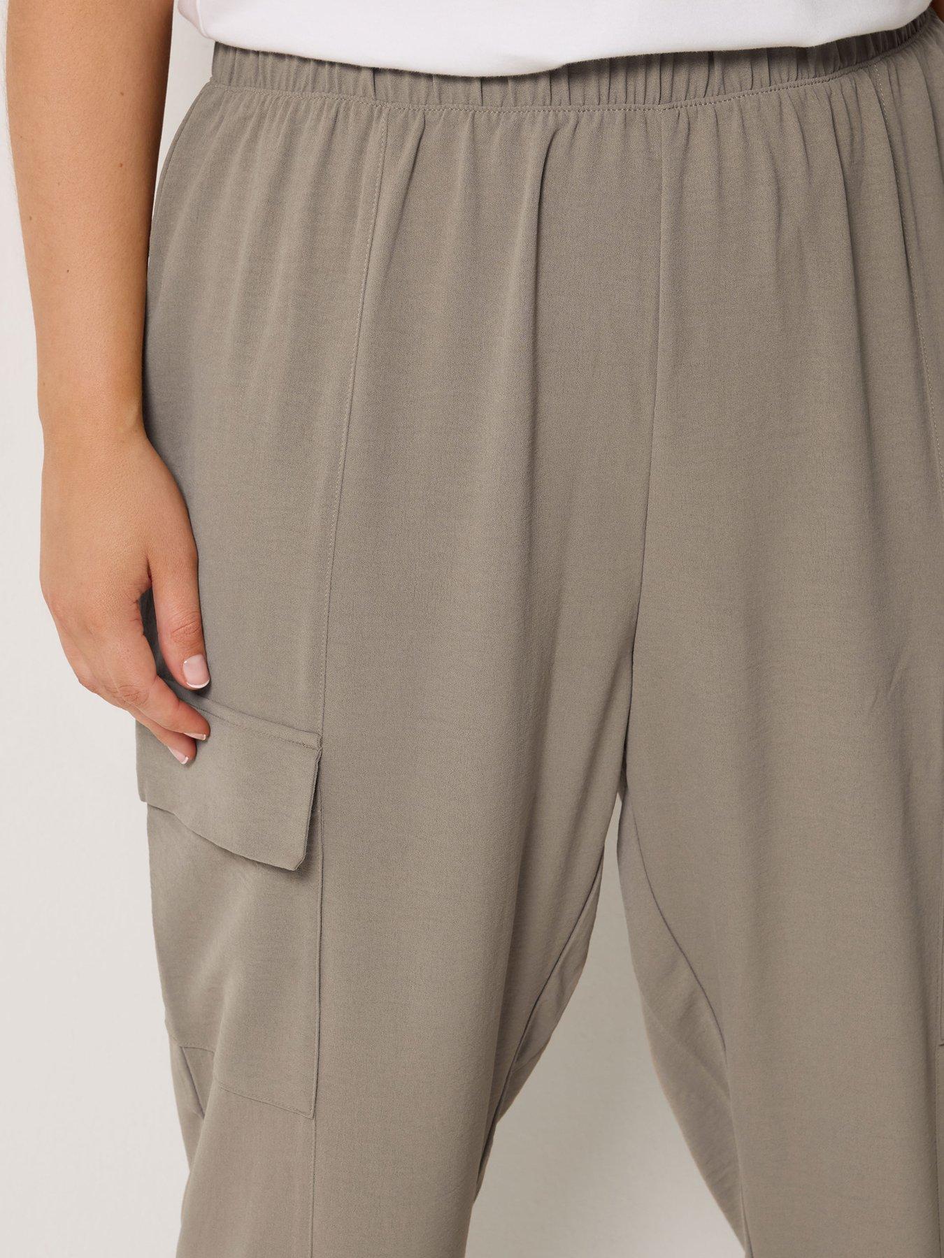 Image 4 of 5 of Yours Curve Washed Twill Cargo Joggers - Natural