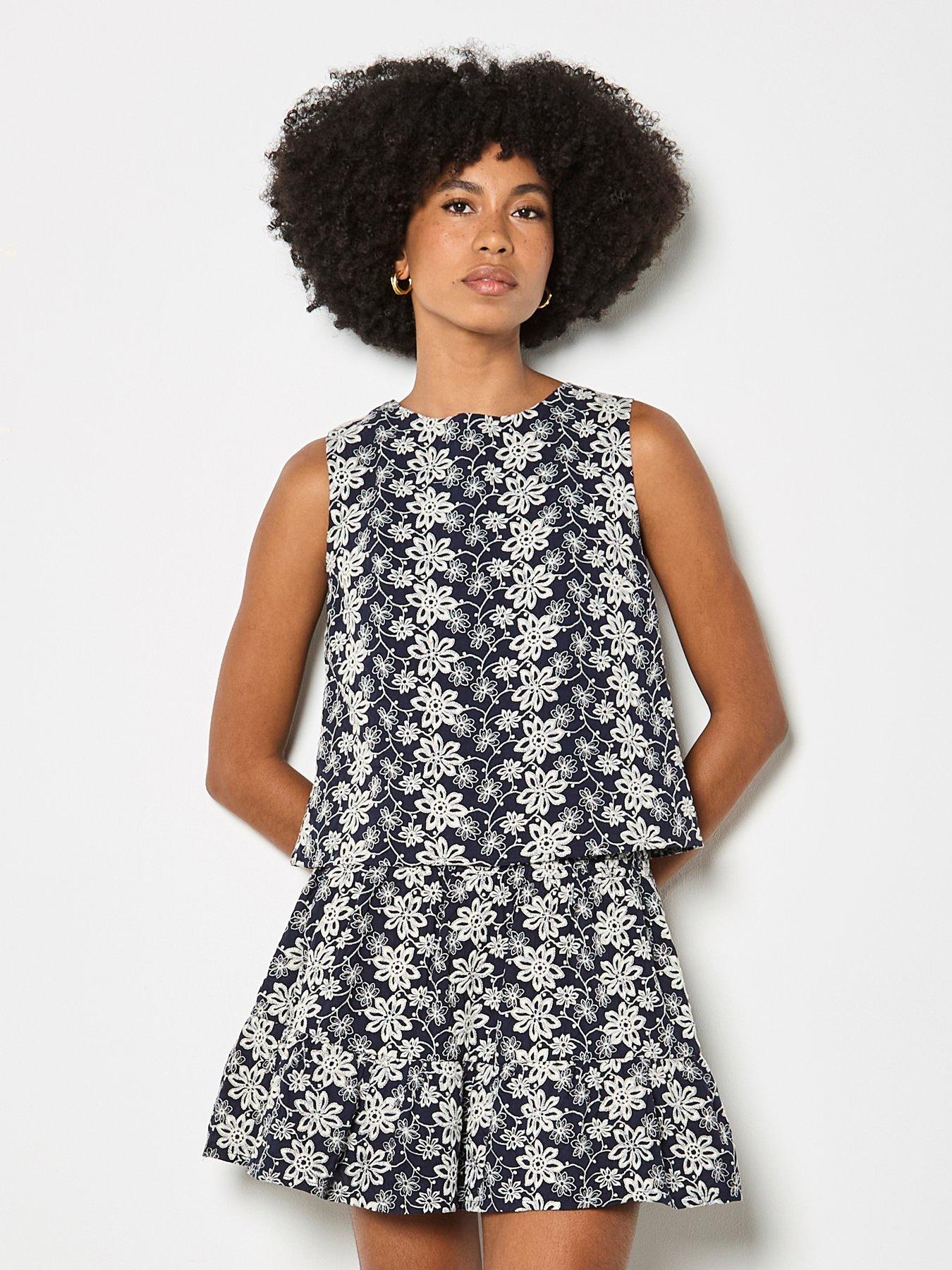 apricot-apricot-embroidered-floral-topfront