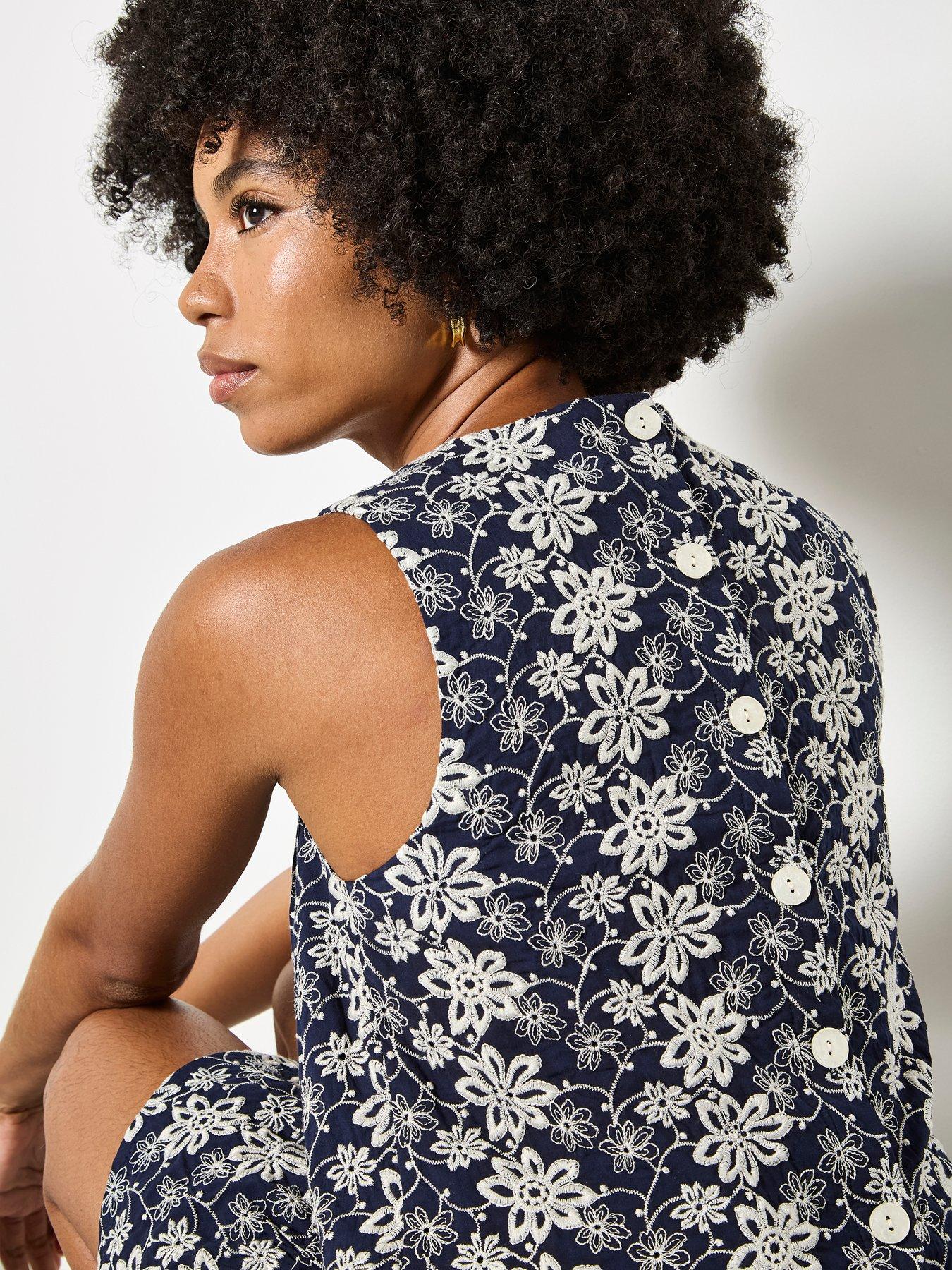 apricot-apricot-embroidered-floral-topstillFront