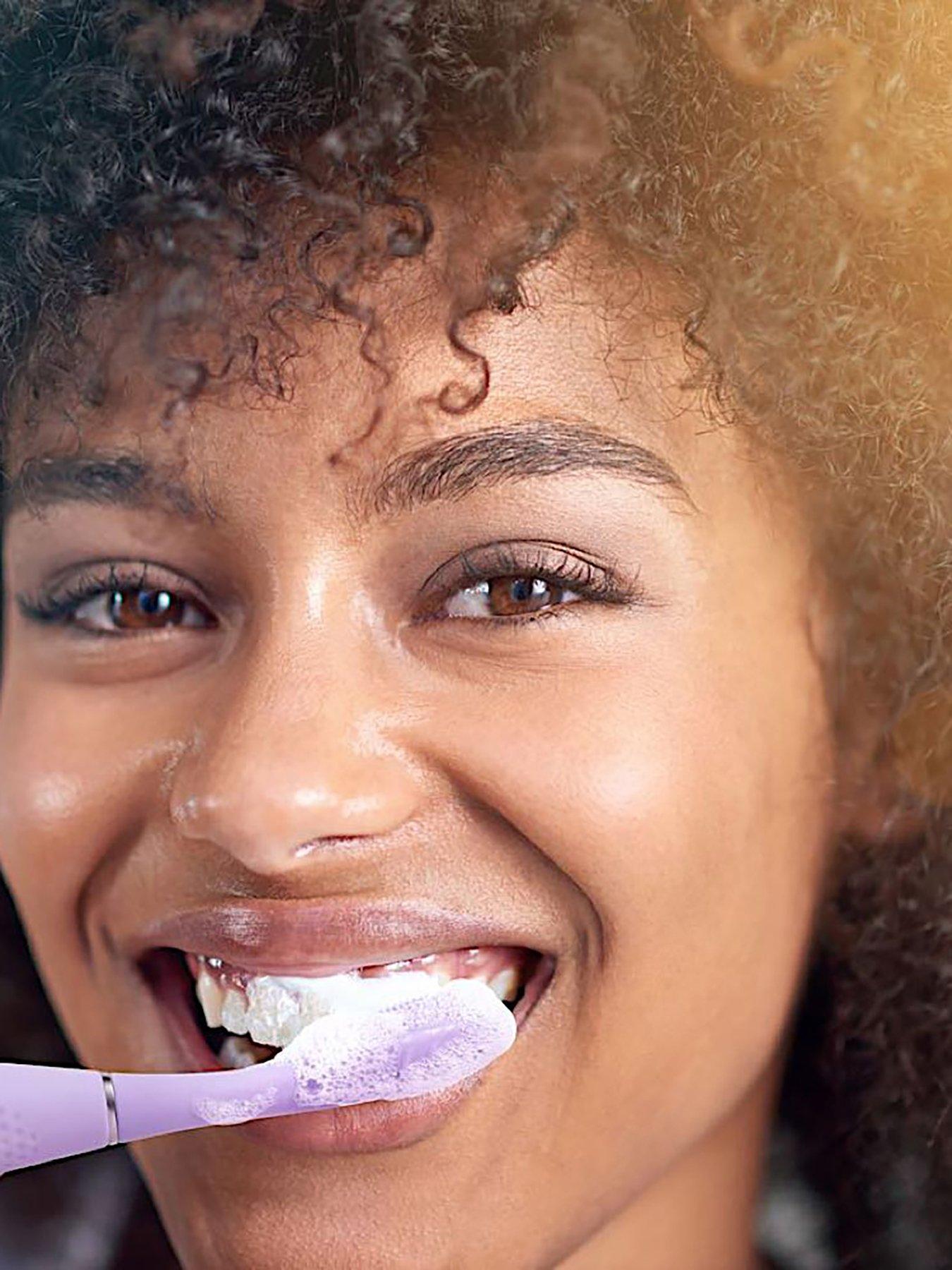 foreo-issa-4-plus-lavenderoutfit
