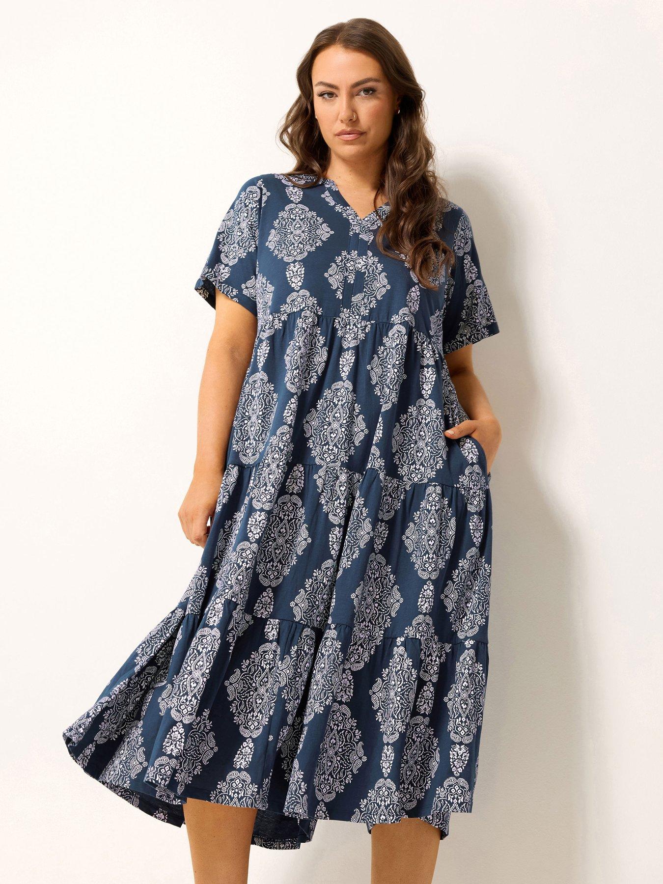 yours-curve-cotton-tierred-dressback
