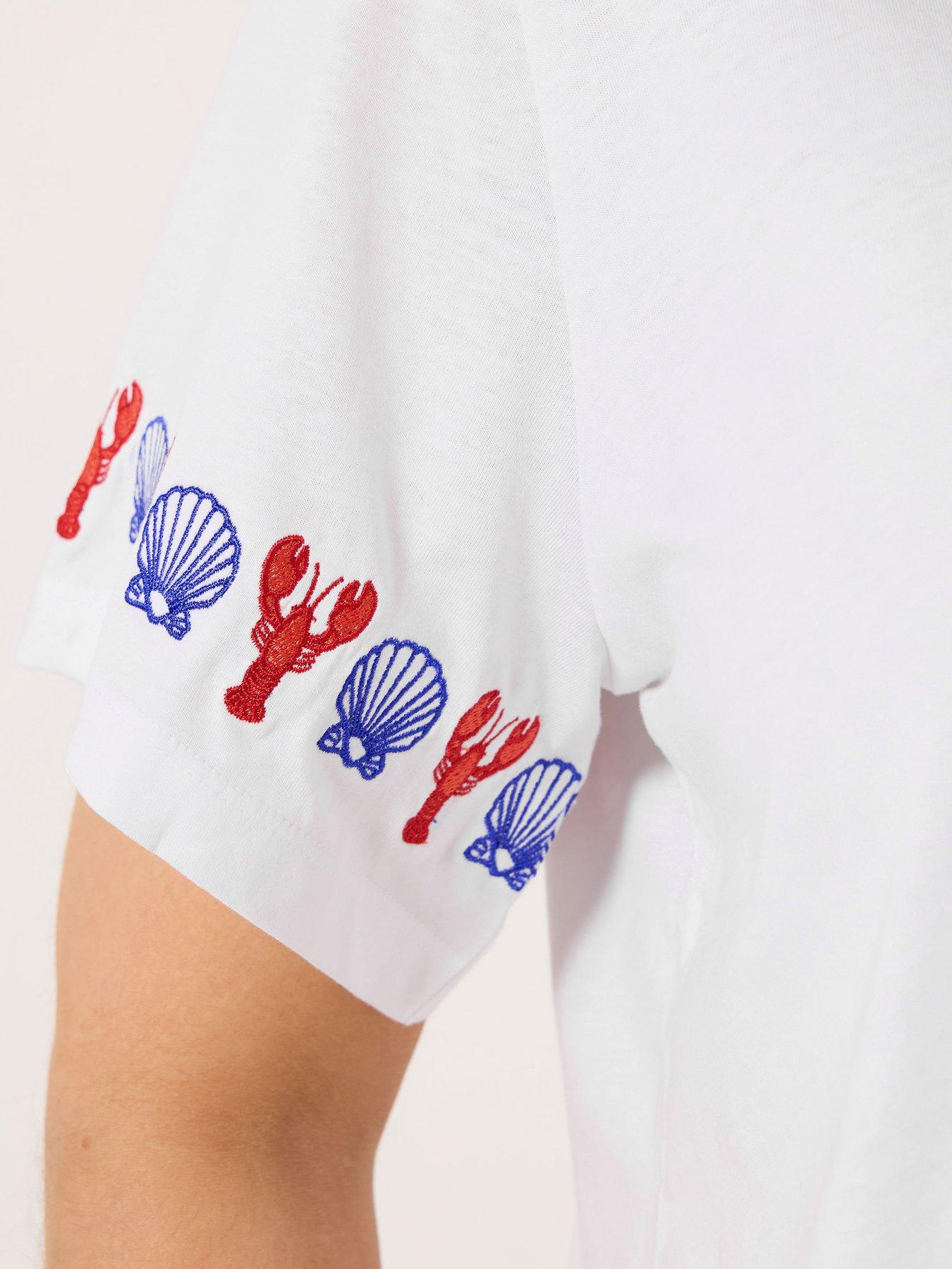 yours-curve-printed-embroidery-t-shirt-whiteoutfit