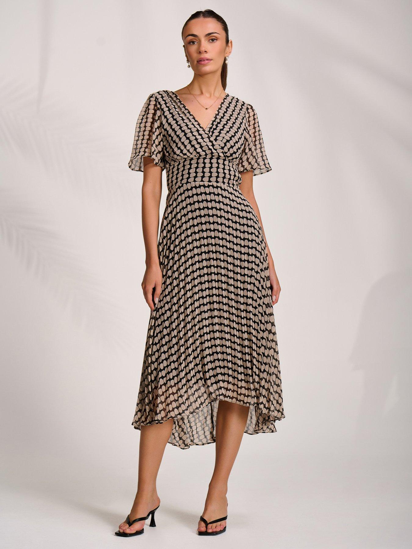 Image 5 of 7 of Jolie Moi Pleated Chiffon Maxi Dress