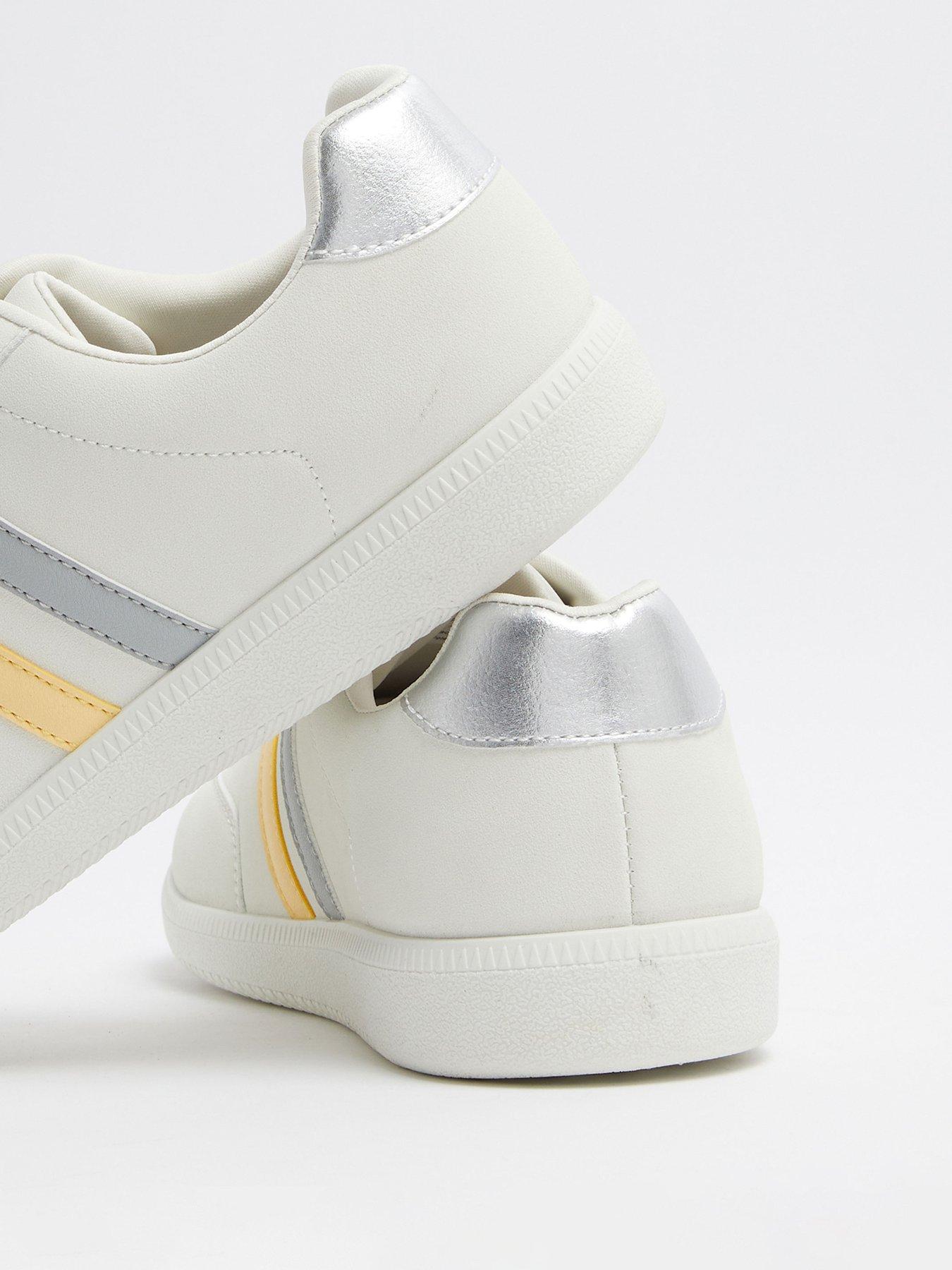 Image 3 of 4 of Yours Extra Wide Fit Retro Stripe Trainer