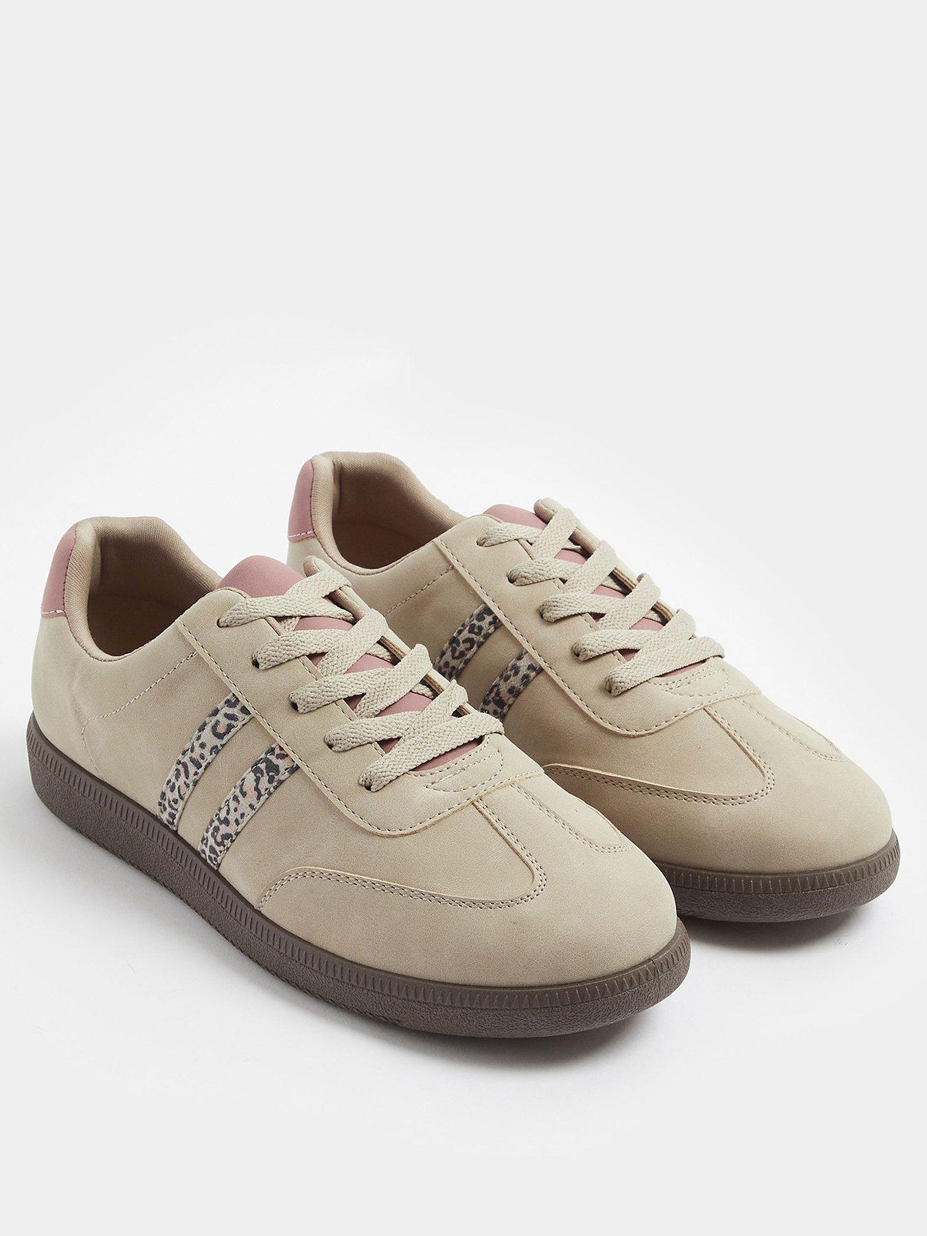 Image 2 of 4 of Yours Extra Wide Fit Retro Stripe Trainer
