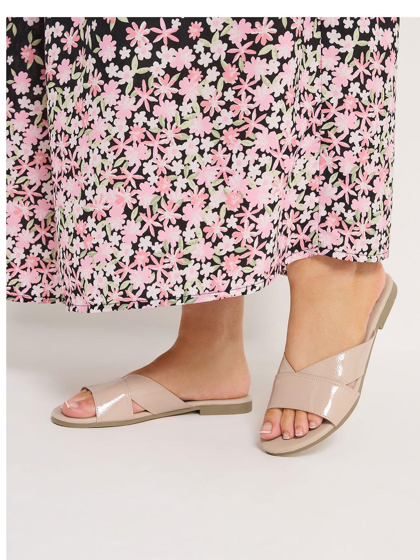 Yours Wide Fit V Cut Mules - Cream