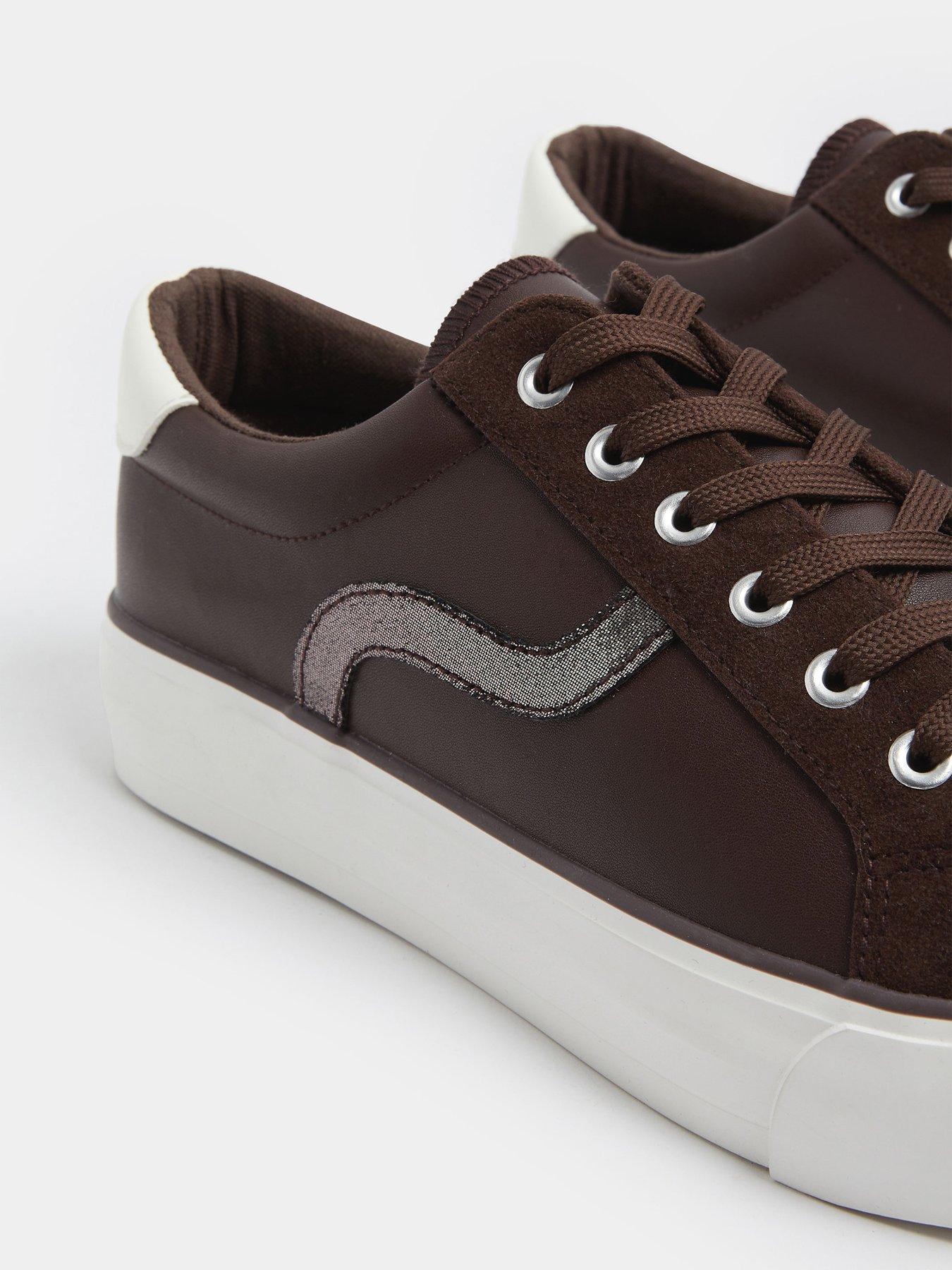 Image 4 of 4 of Yours Extra Wide Fit Swoosh Side Slab Trainers