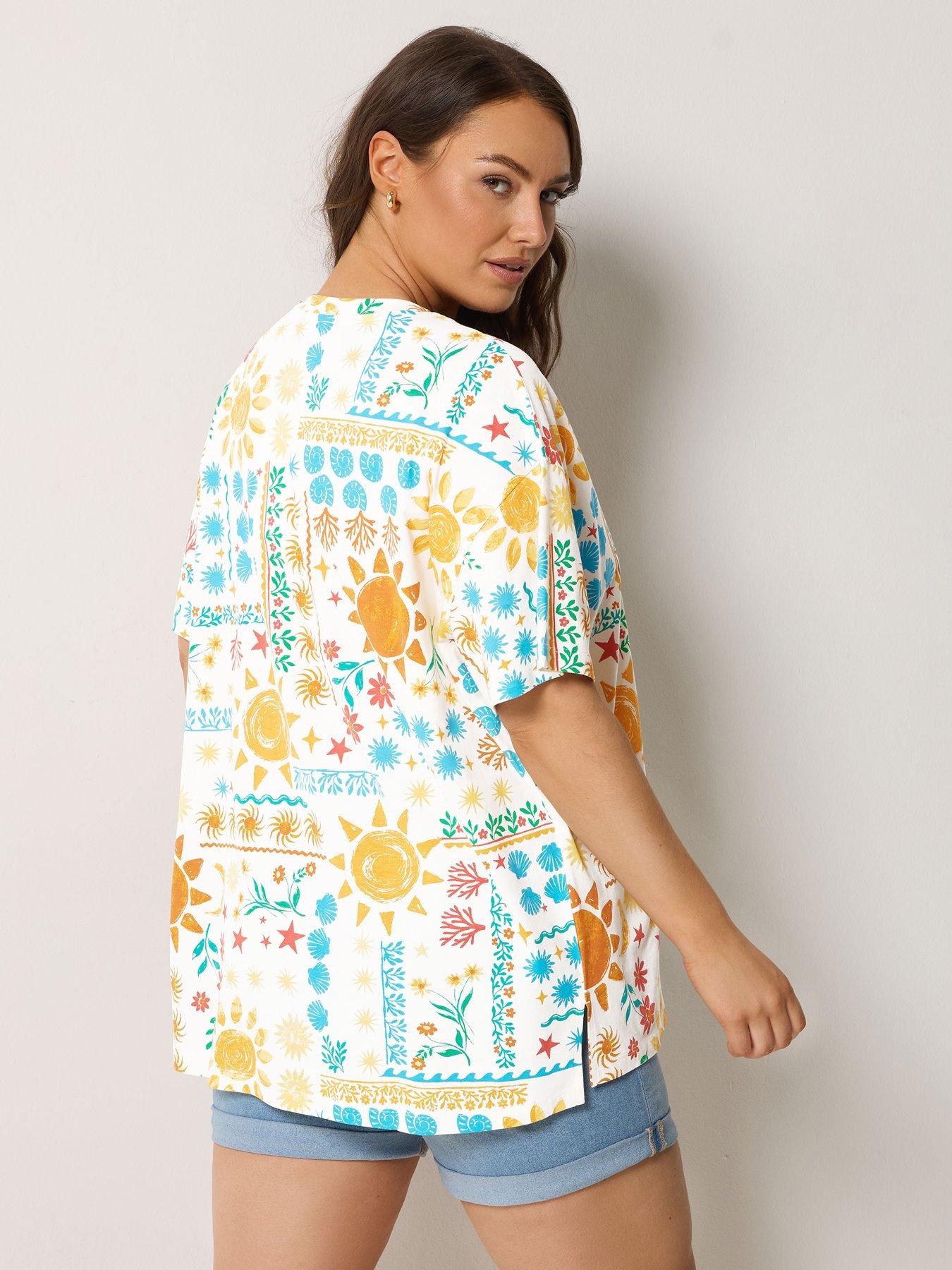 Image 2 of 5 of Yours Curve Step Hem Boxy T-Shirt - Cream