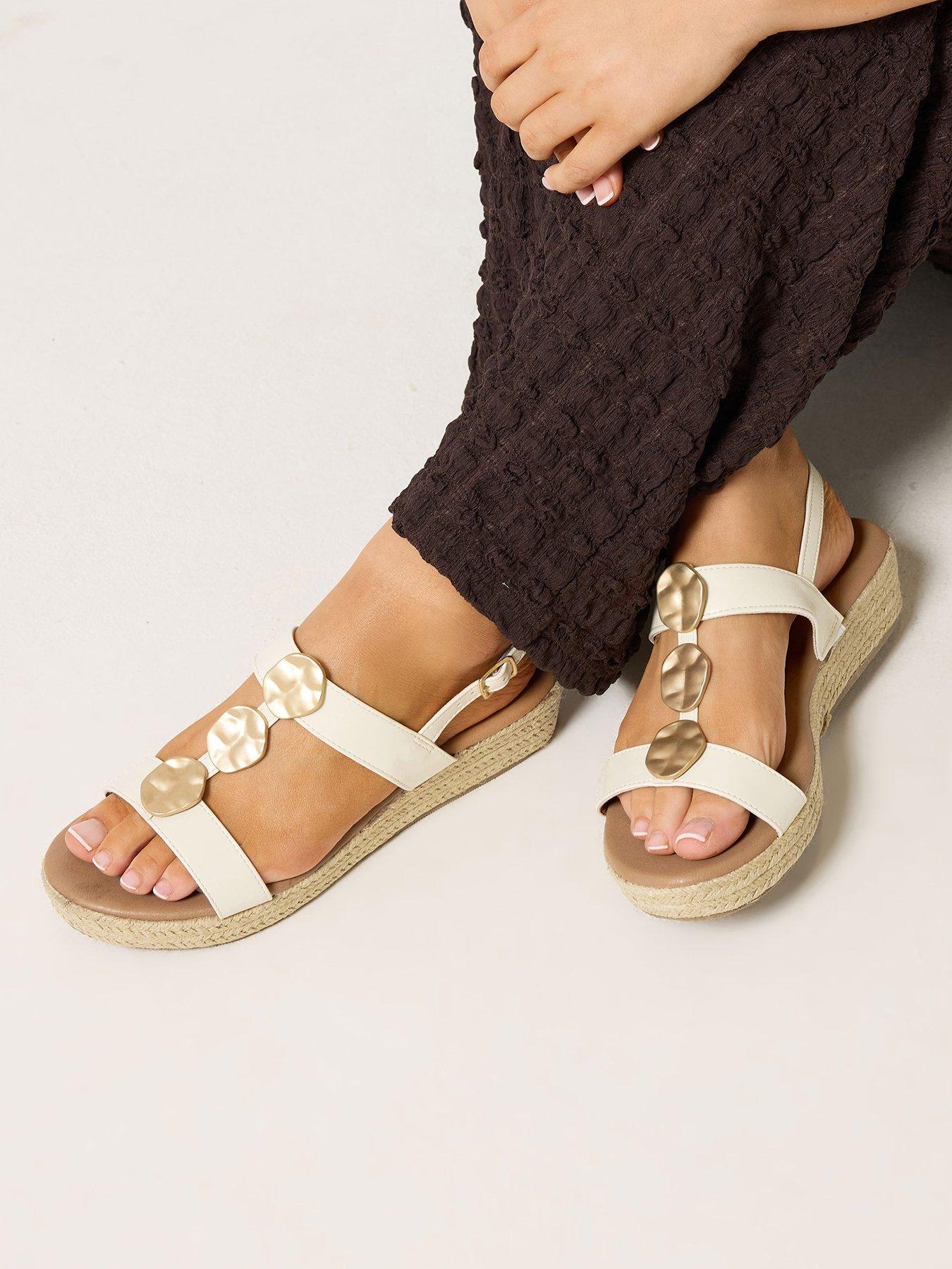 Yours Extra Wide Fit Hammered Metal Disk Wedges