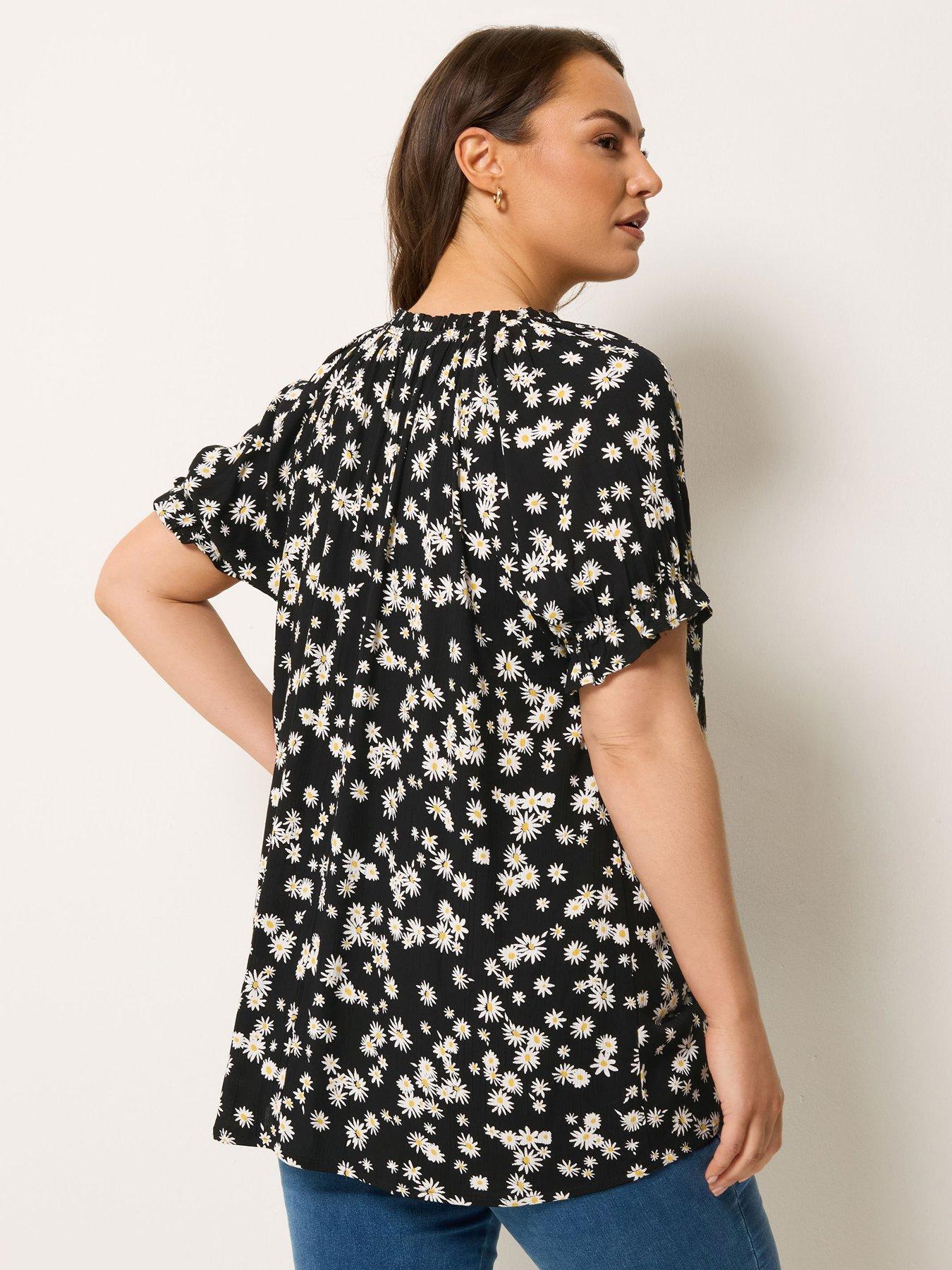 Image 2 of 4 of Yours Curve Crinkle Gypsy Top - Black