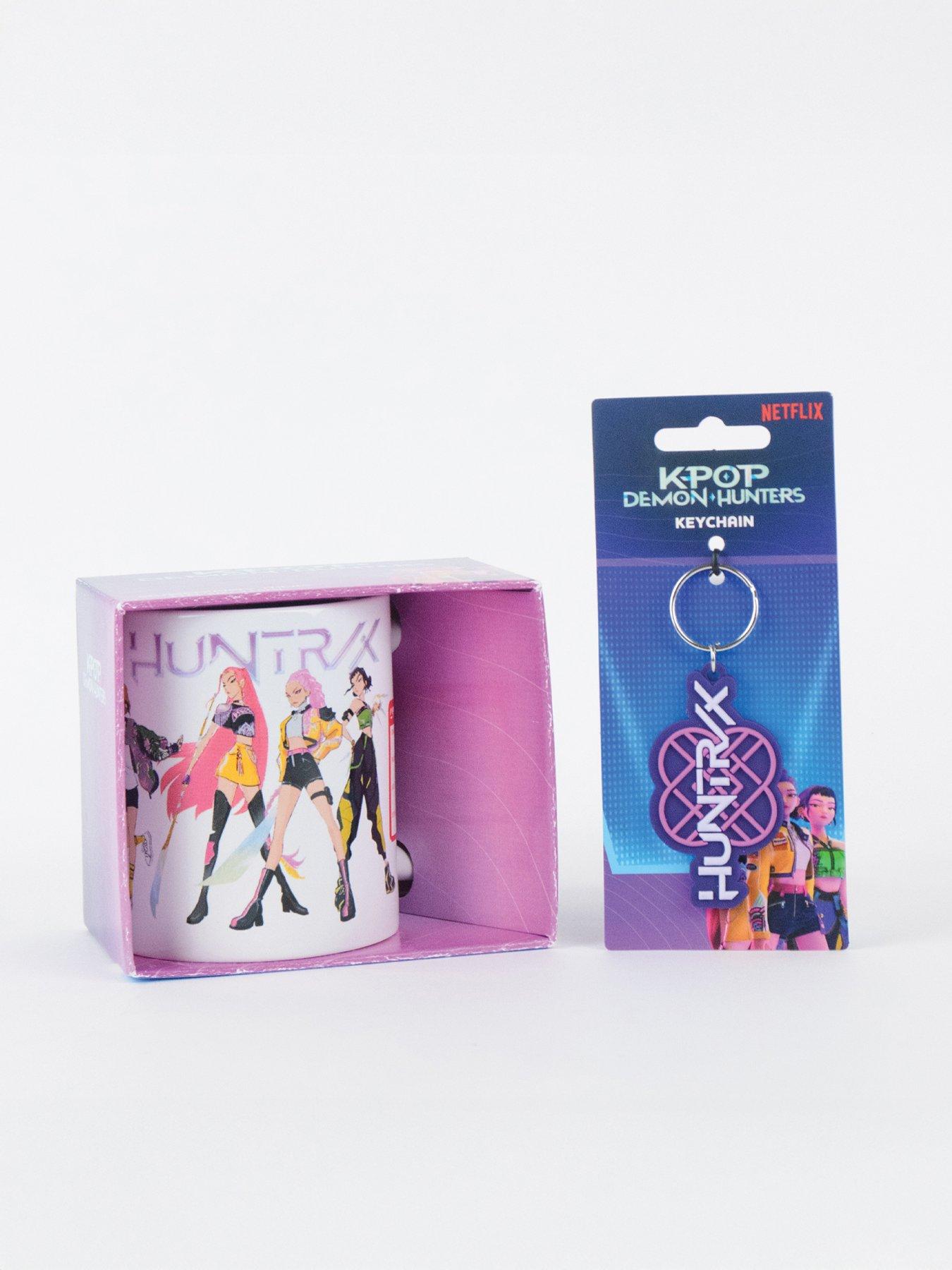 netflix-k--pop-demon-hunters-huntrix-mug-and-keyring-bundlefront