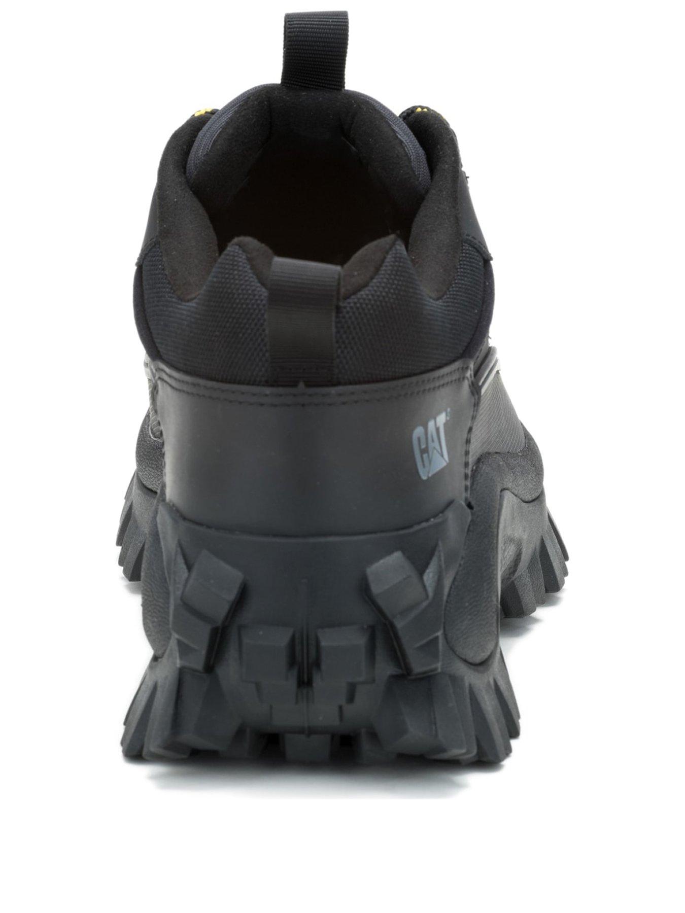 cat-cat-intruder-galosh-20-trainerback