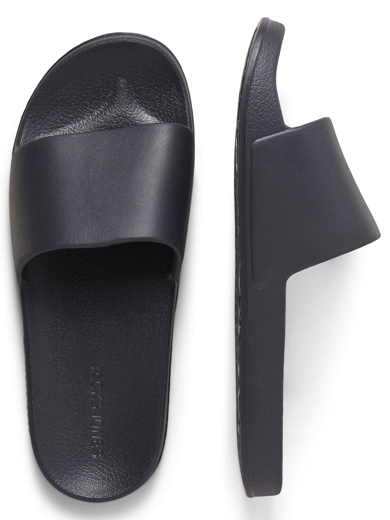 jack-jones-moulded-slider-blackoutfit
