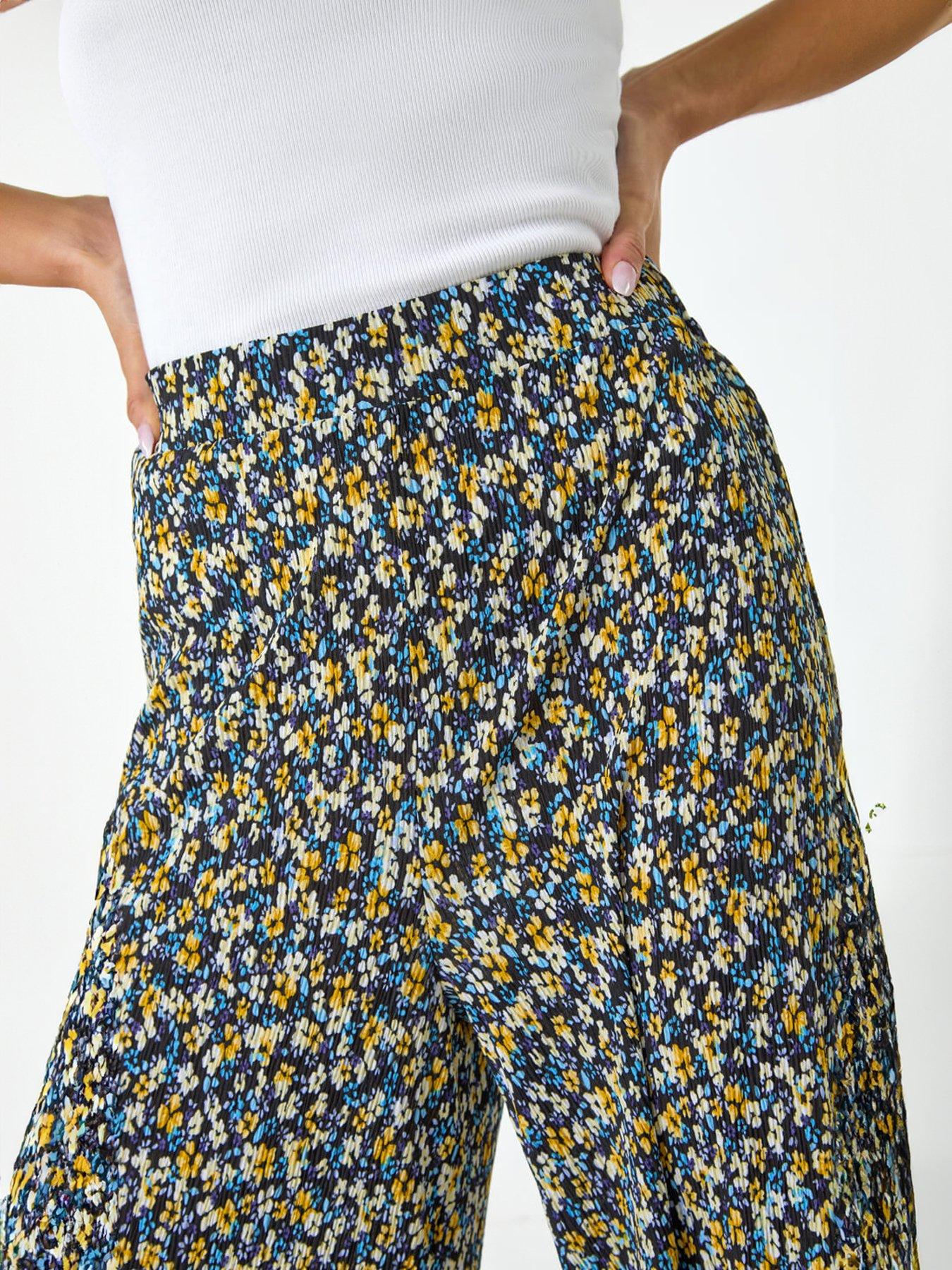 Image 5 of 5 of Roman Petite Ditsy Crinkle Trouser