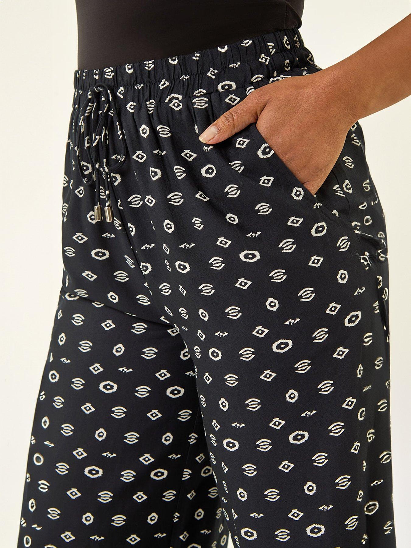 roman-petite-border-print-cropped-trouserdetail