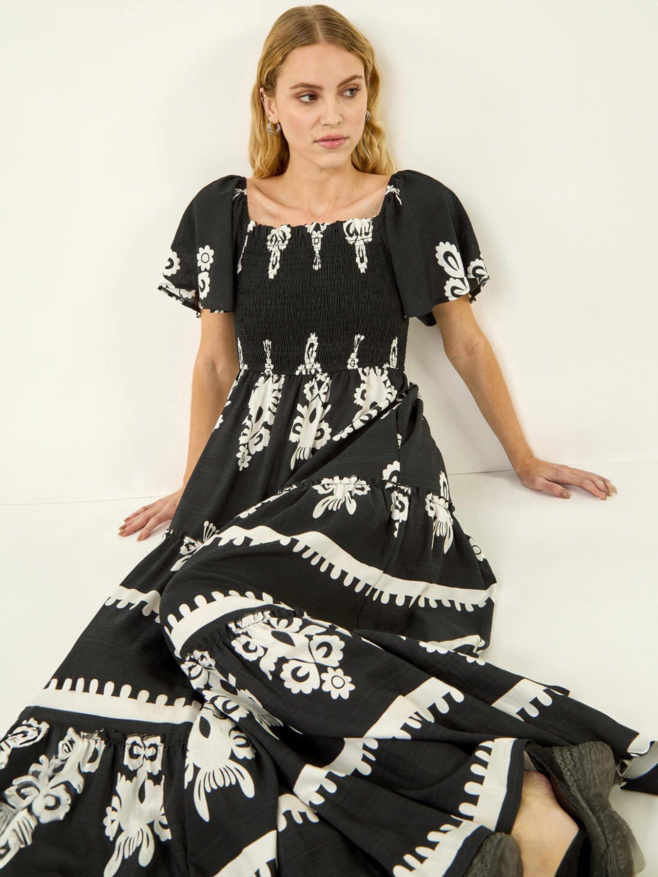 roman-border-print-shirred-midi-dressdetail
