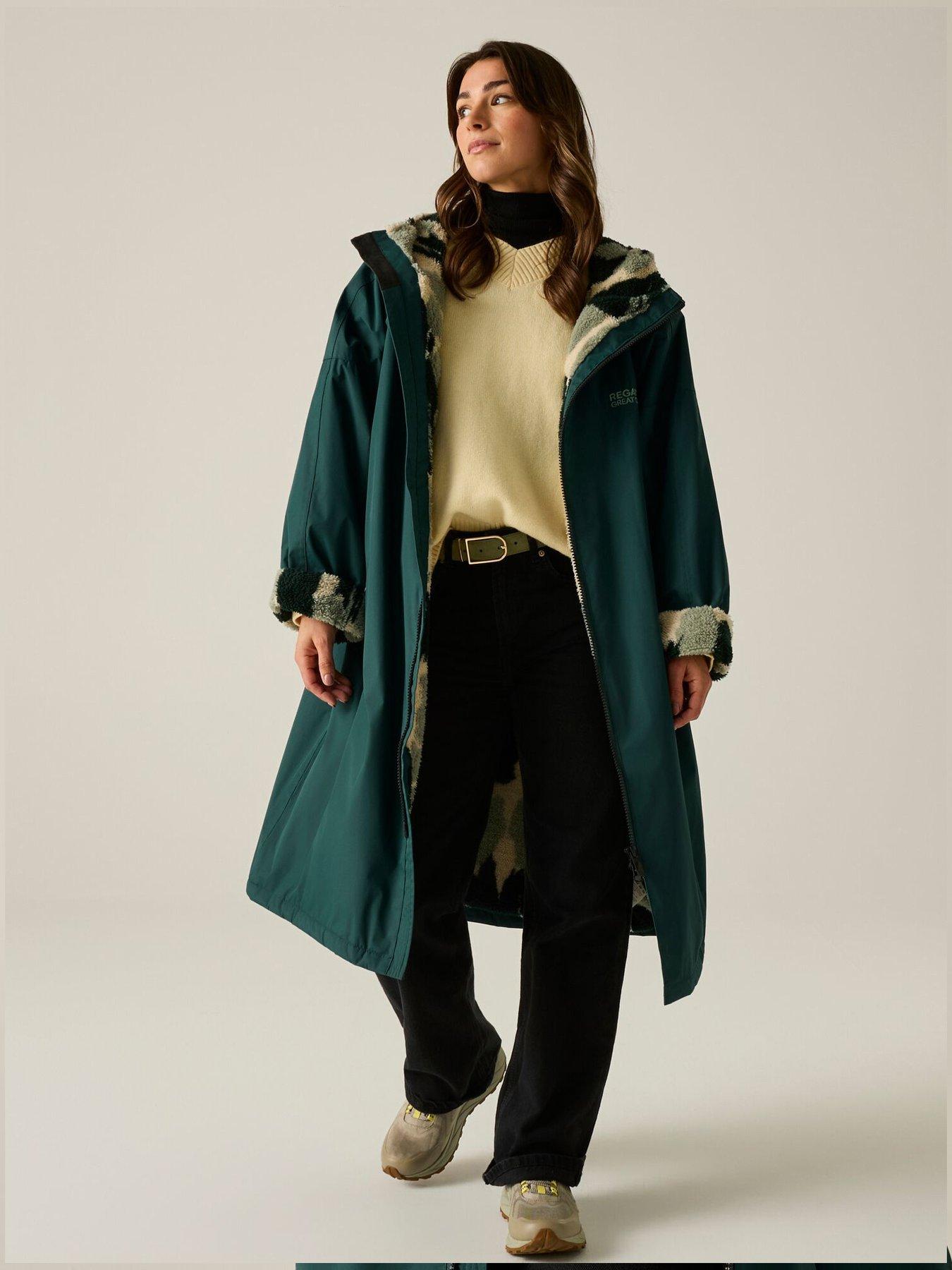 Regatta Adult Waterproof Robe -Deep Pine (Brush Stroke Camo)