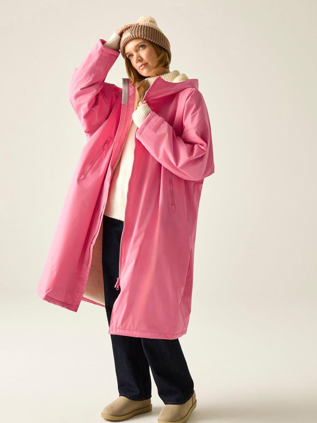 Image 5 of 7 of Regatta Adult Waterproof Robe - Lemonade Pink