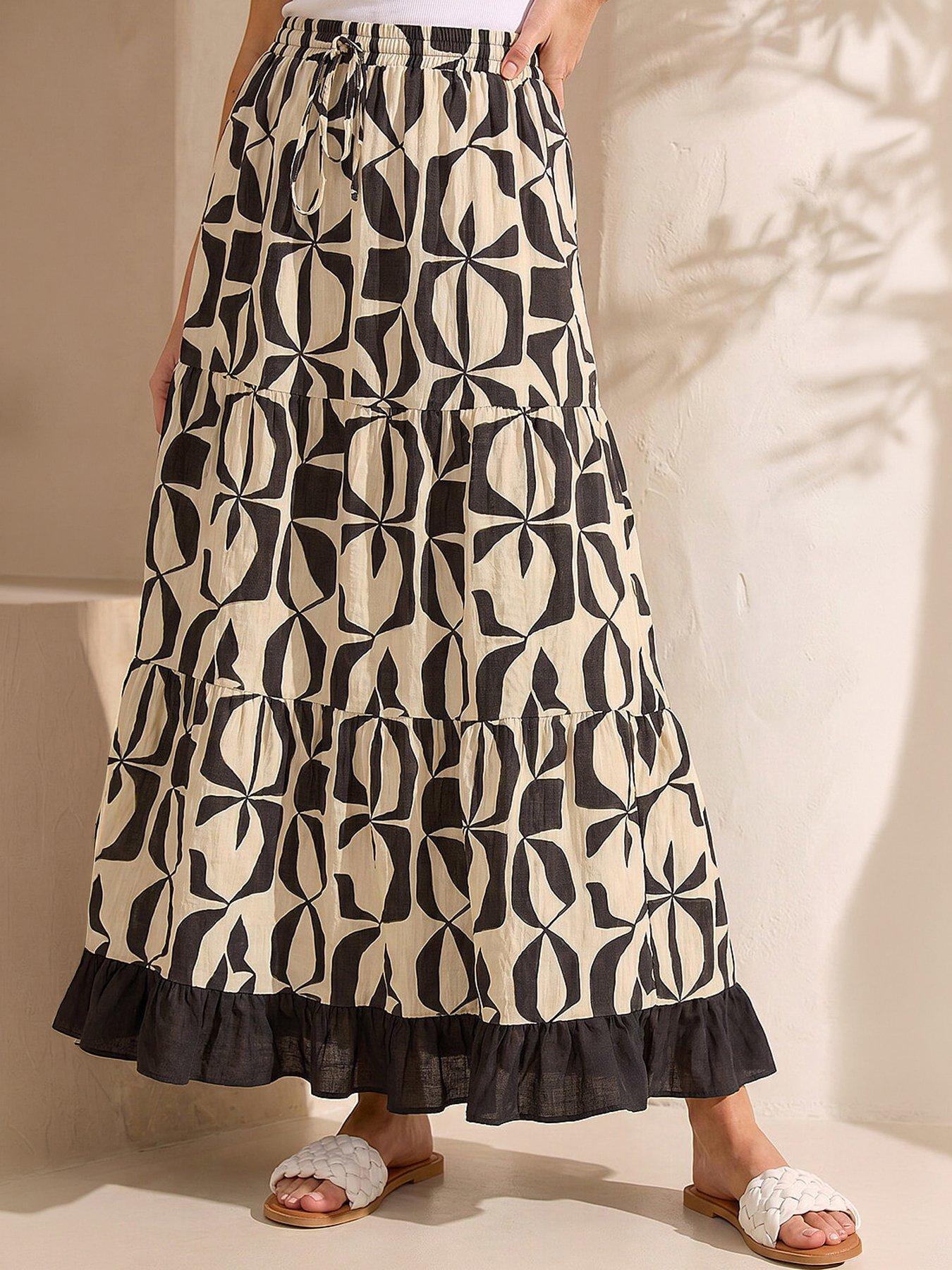 Roman Mono Print Tiered Maxi Skirt