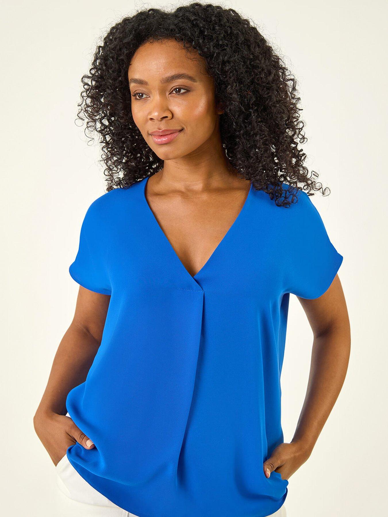roman-petite-v-neck-tuck-front-topback