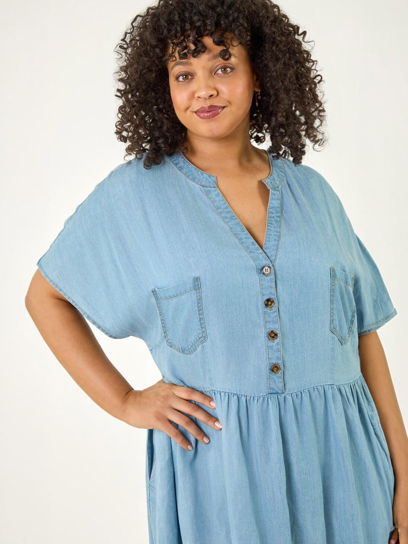 Image 3 of 5 of Roman Curve Buttoned Shirt Dress