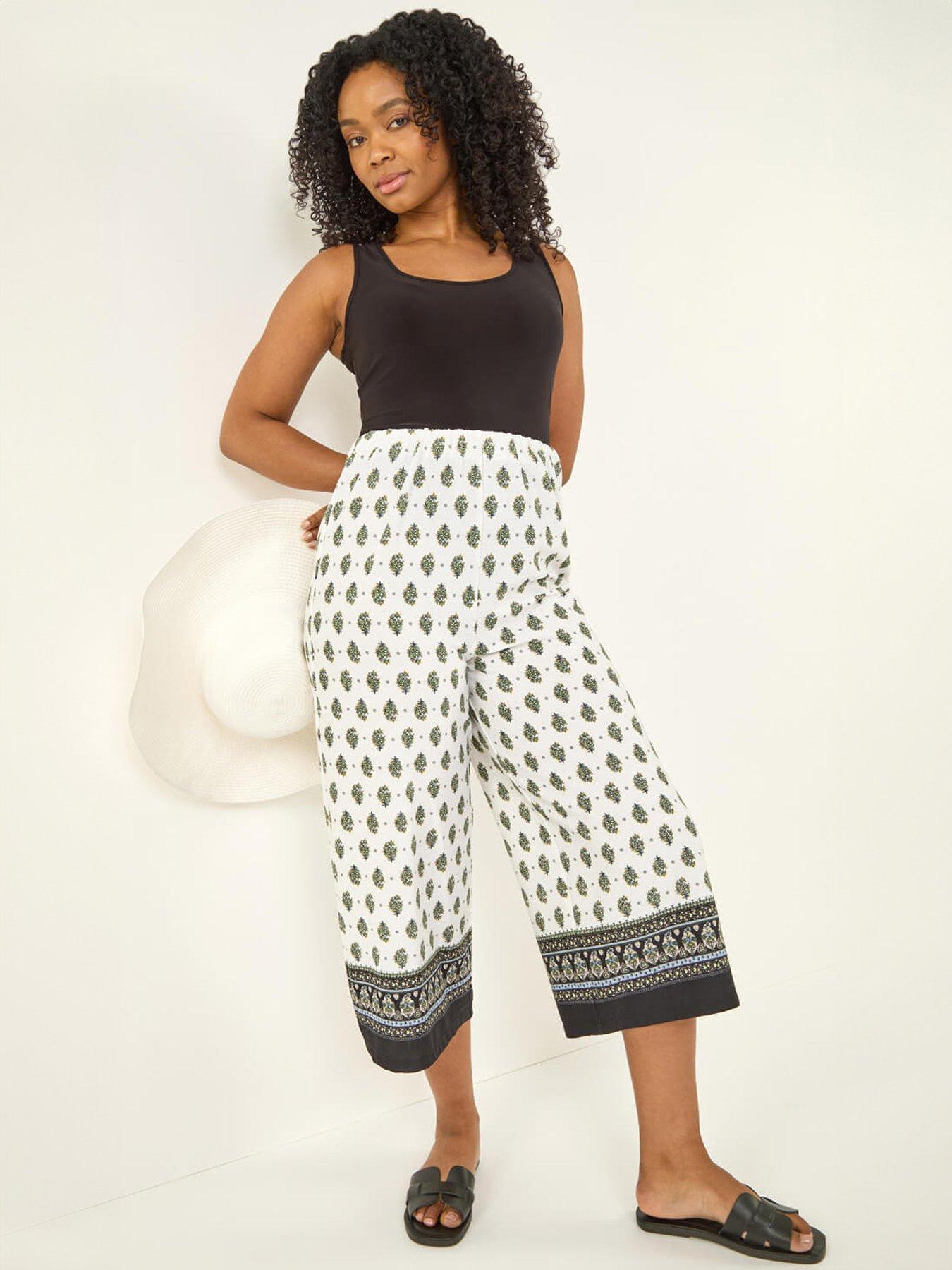 Image 4 of 5 of Roman Petite Textured Cropped Trouser