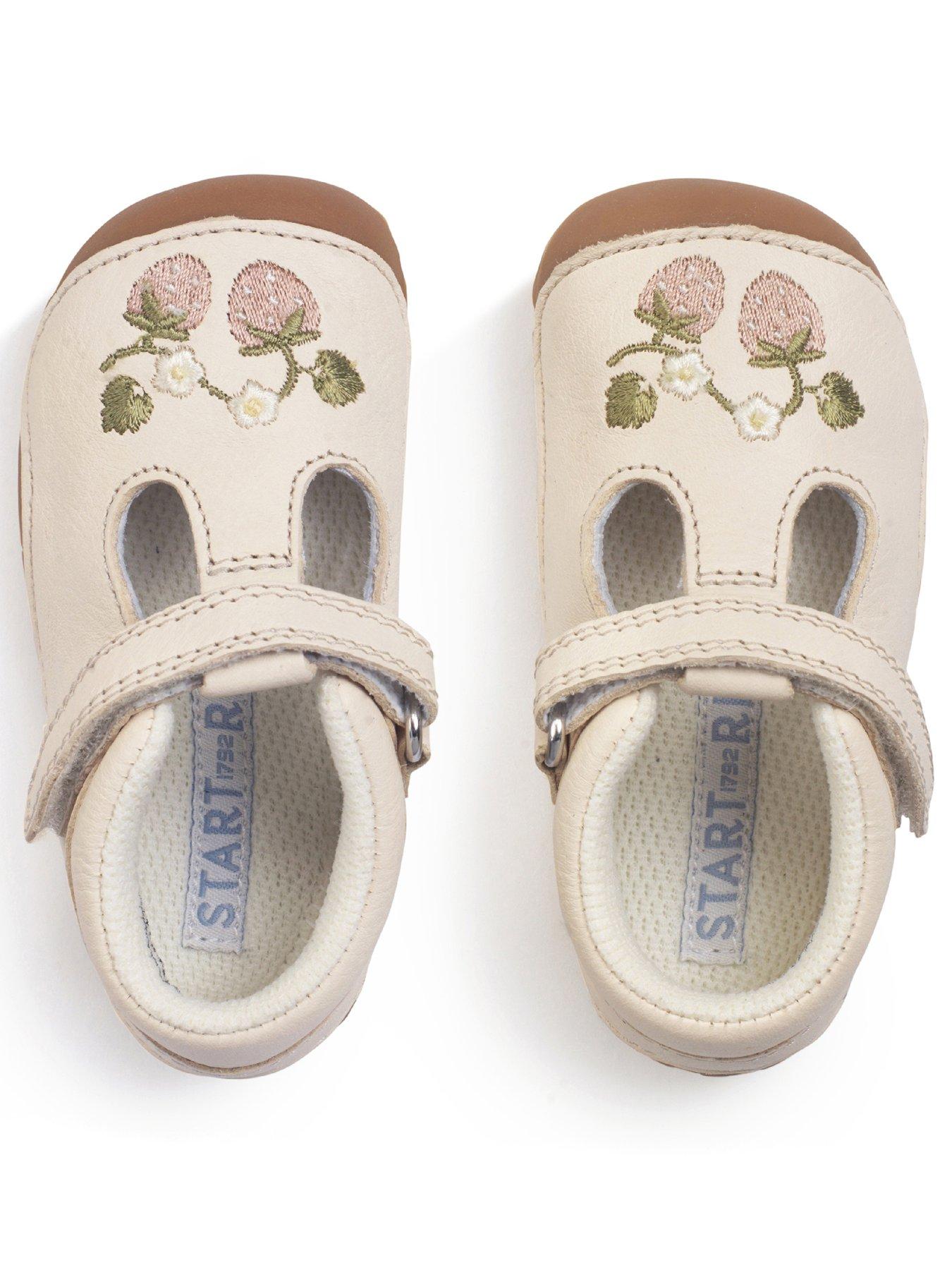 start-rite-squish-pre-walker-shoe-creamstillFront
