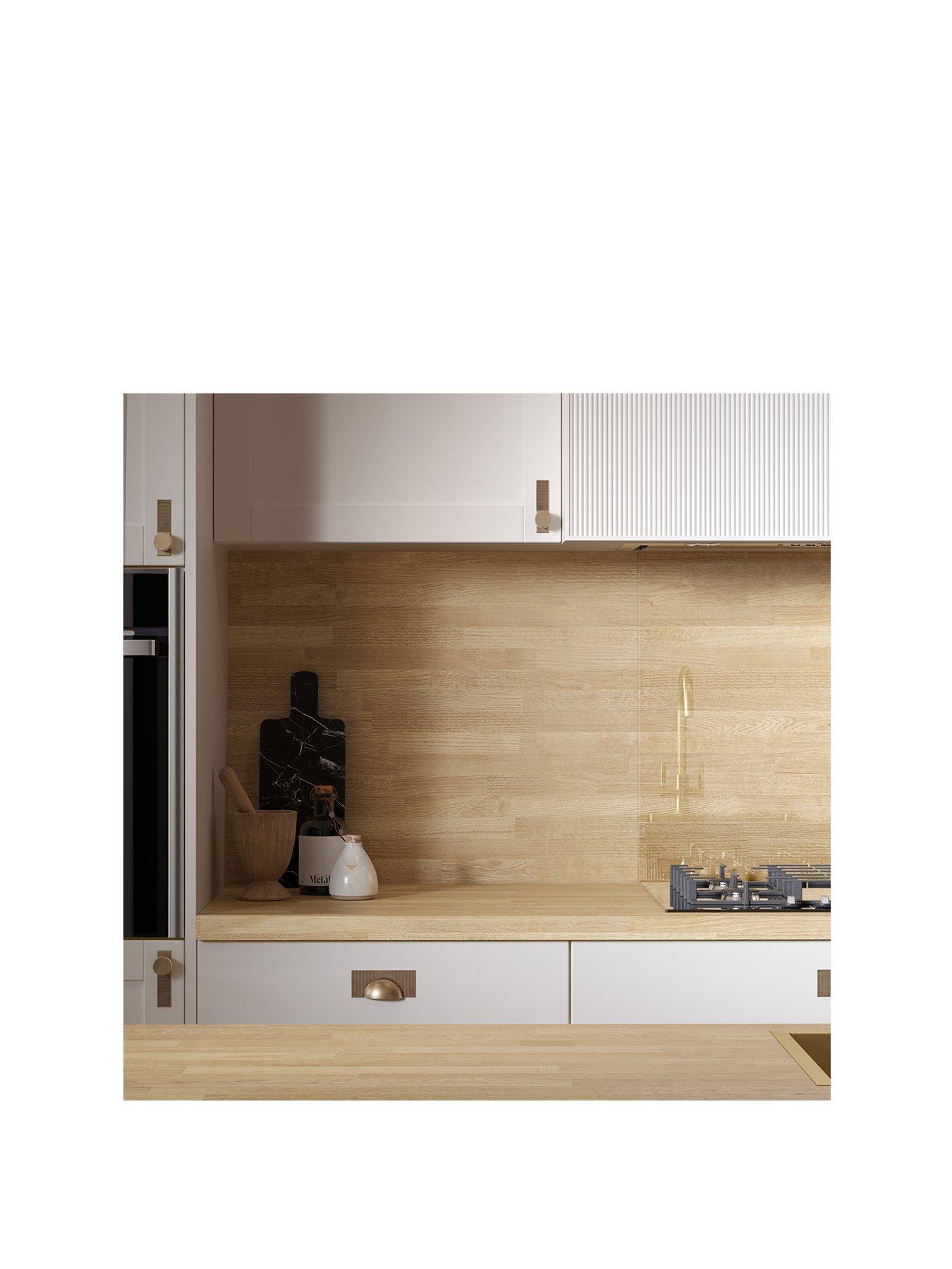 Image 2 of 6 of WilsonArt Omega Modern Natural Block Oak 4.1m Worktop Squ