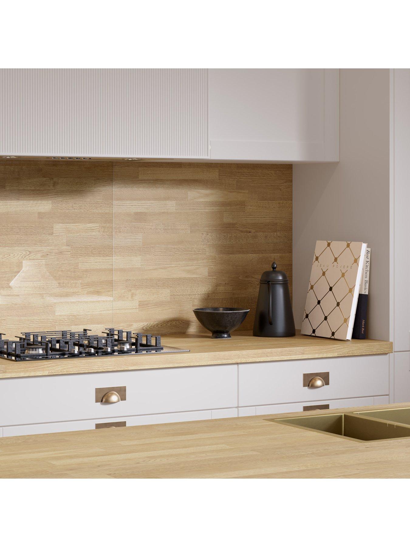 Image 3 of 6 of WilsonArt Omega Modern Natural Block Oak 4.1m Worktop Squ