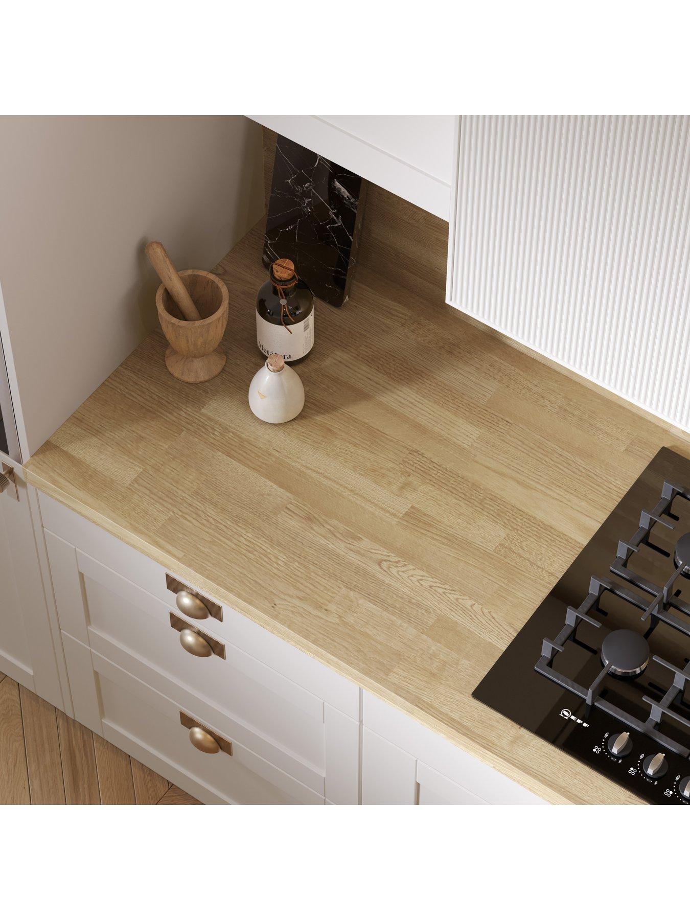 Image 3 of 5 of WilsonArt Omega Modern Natural Block Oak Splashback Squ