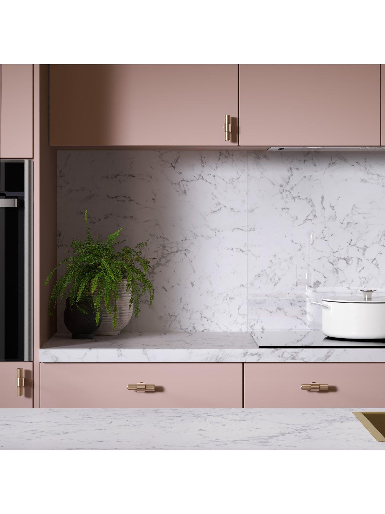Image 3 of 6 of WilsonArt Omega Modern Tuscany Marble Splashback Squ