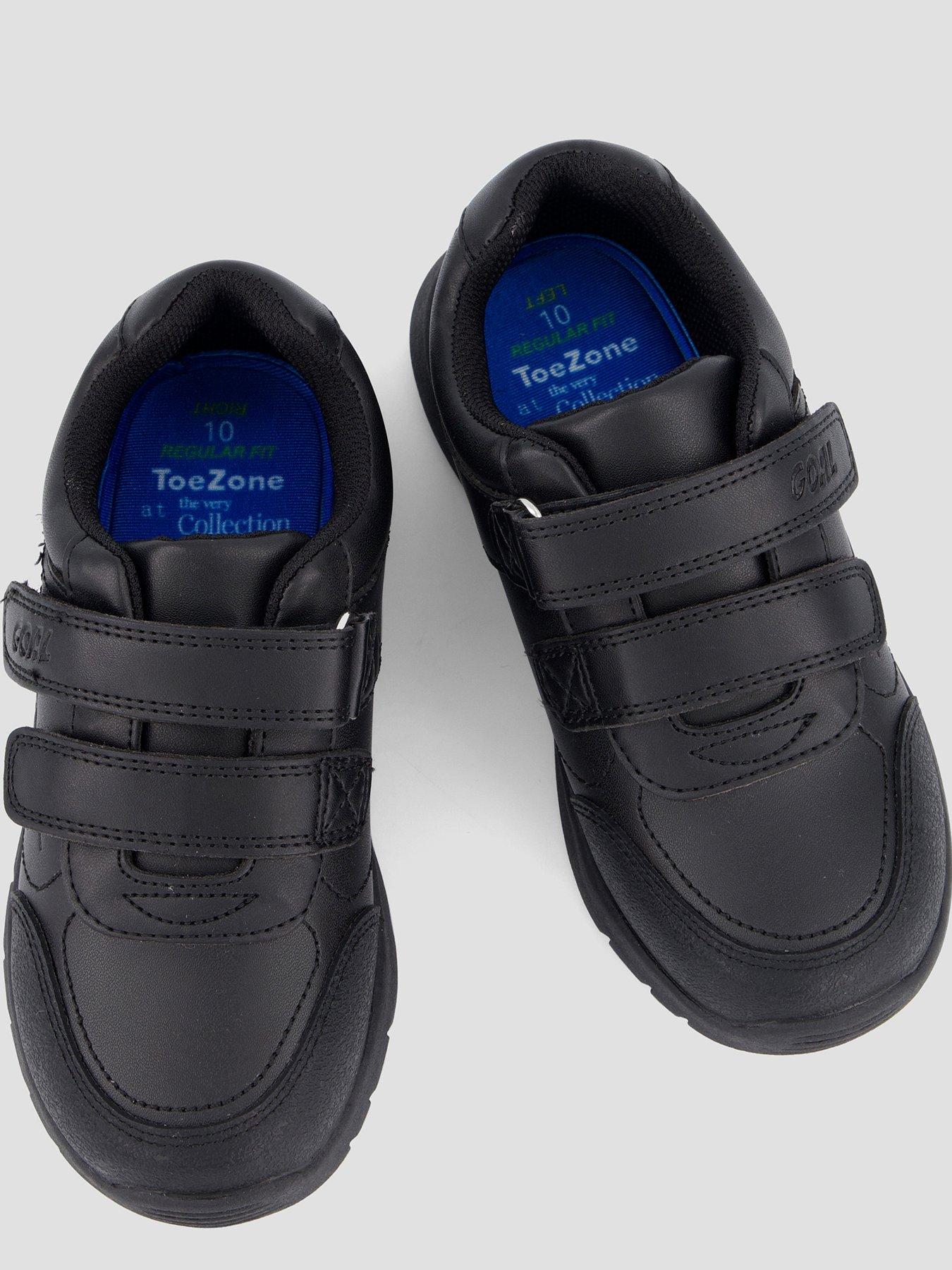 Image 3 of 7 of The Very Collection Toezone Younger Boys Alex Football School Shoe Trainers - Black
