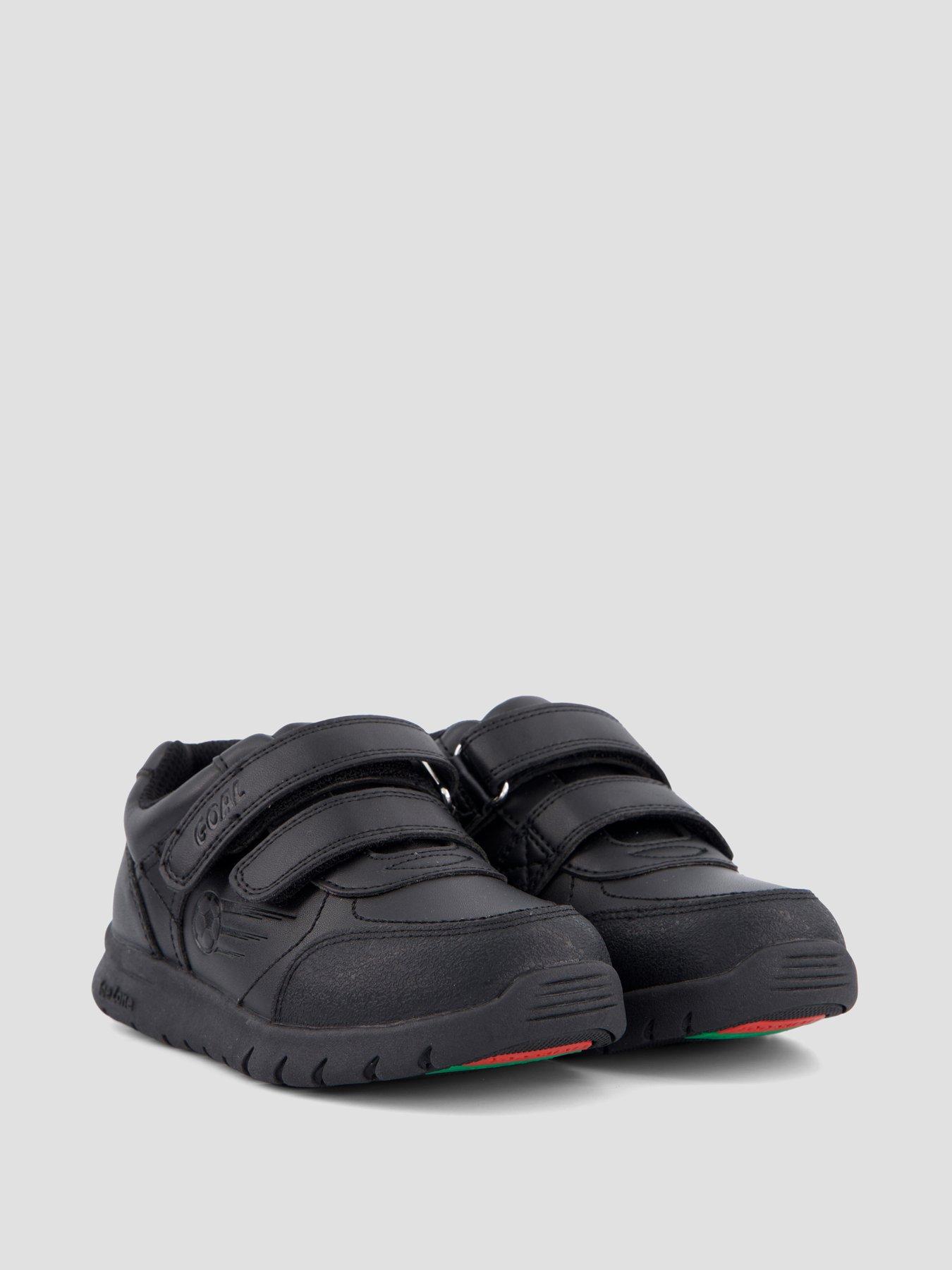 Image 6 of 7 of The Very Collection Toezone Younger Boys Alex Football School Shoe Trainers - Black