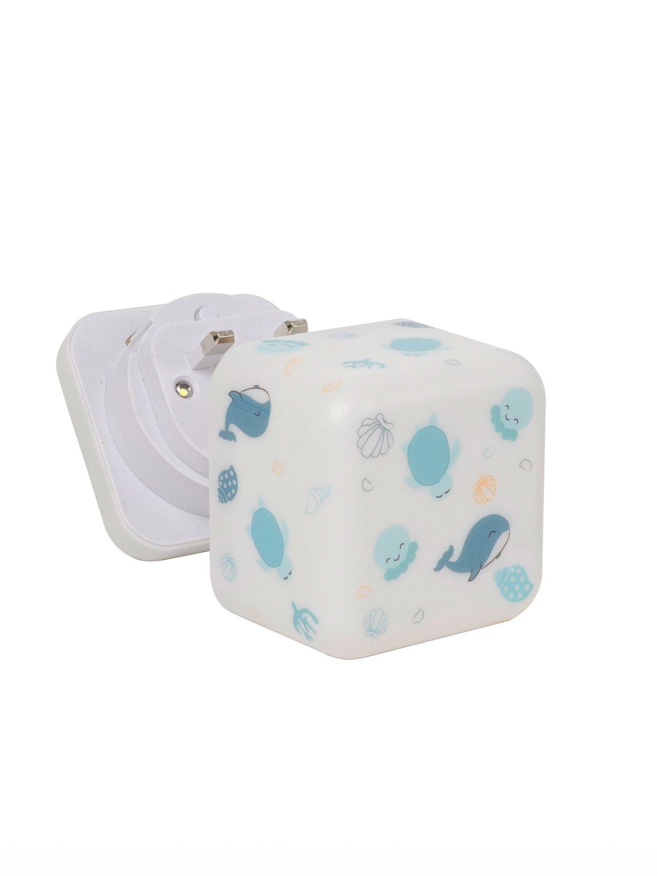 Image 3 of 8 of cloud.b Cube B - Ocean