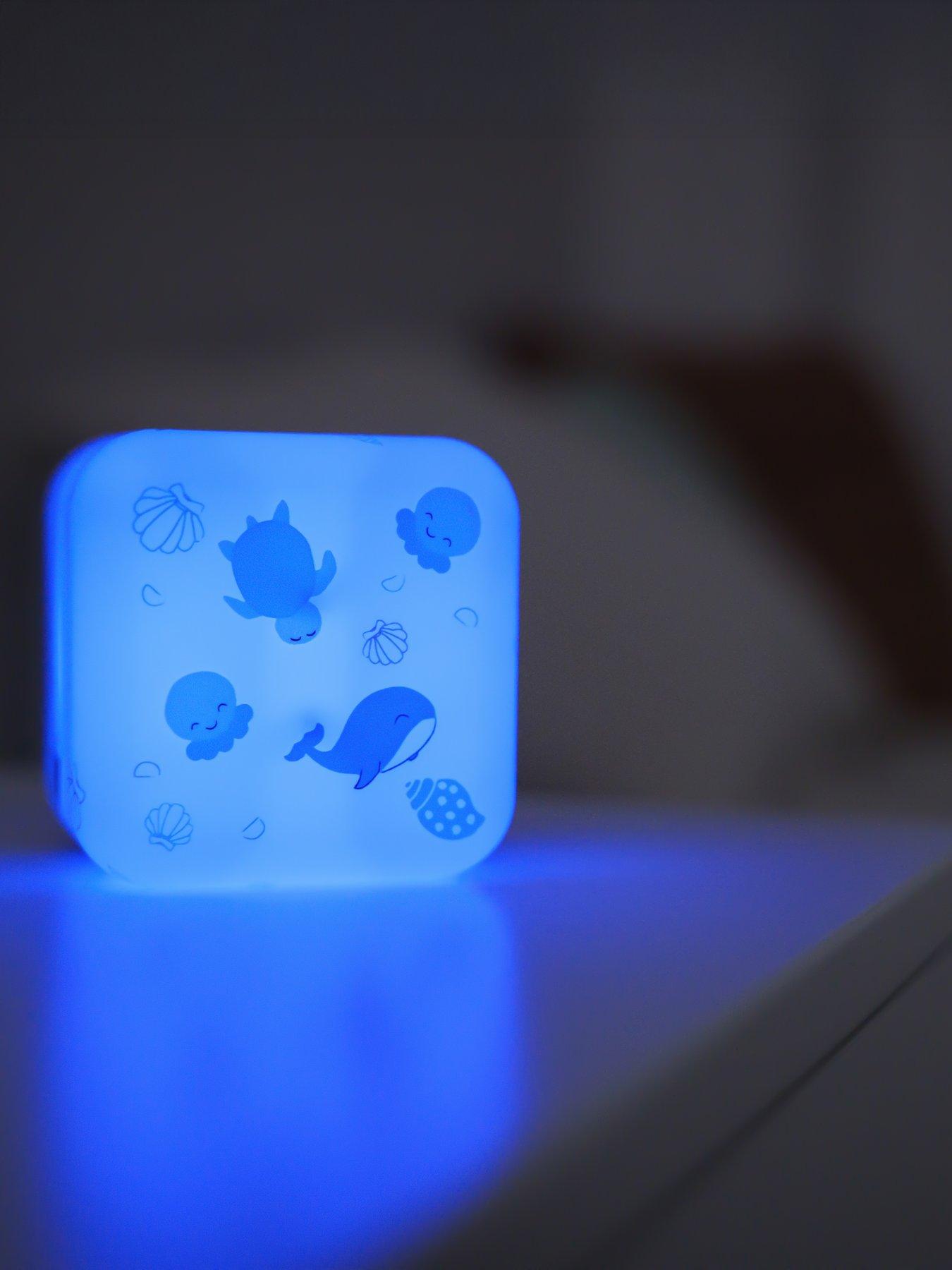 Image 4 of 8 of cloud.b Cube B - Ocean