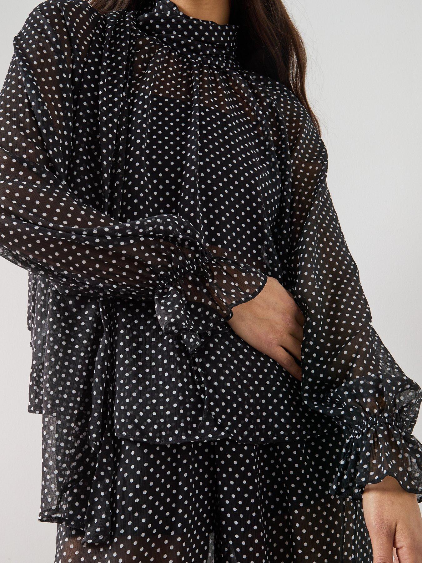 mango-blouse-pokyoutfit