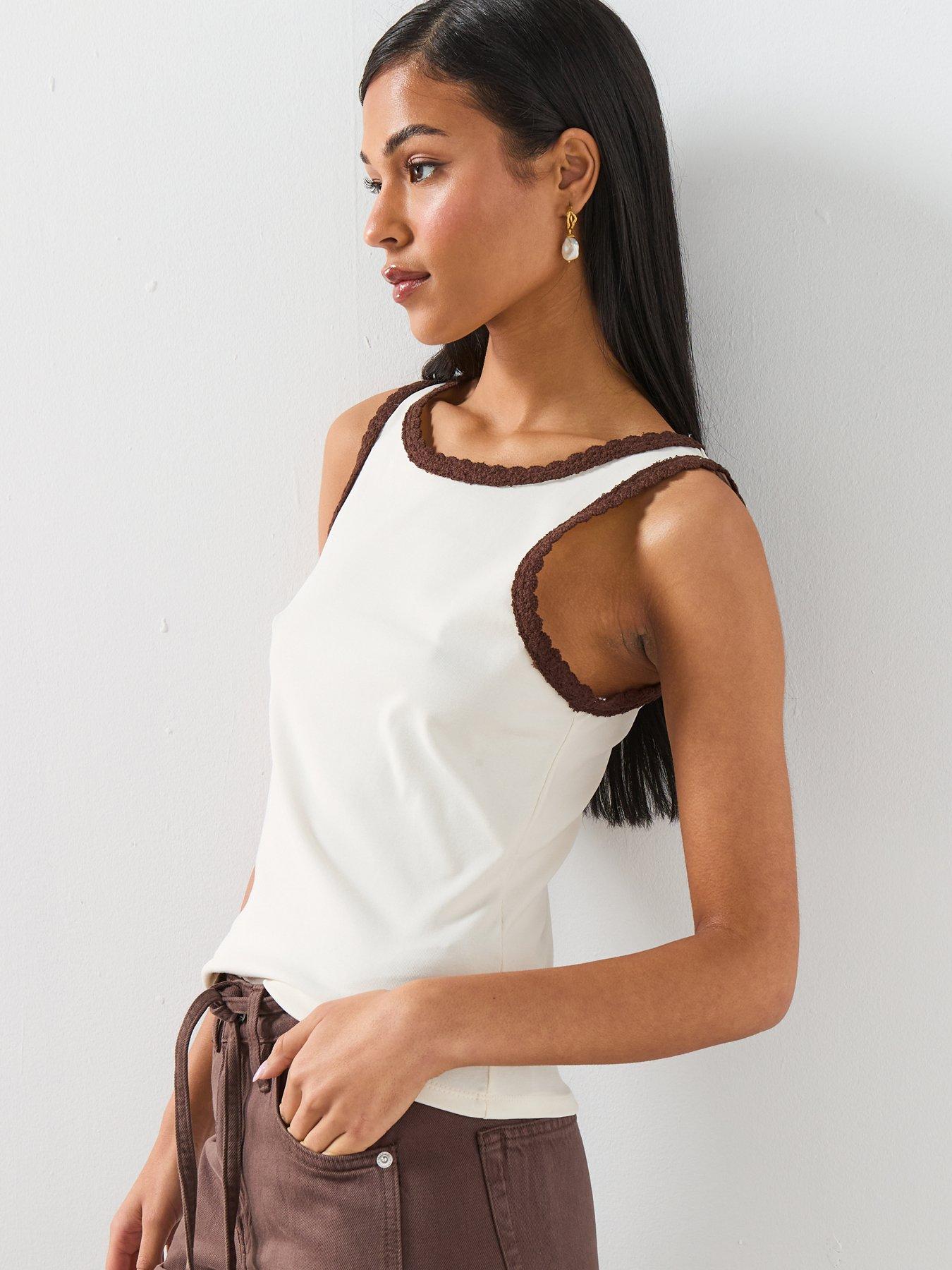 Image 6 of 6 of Mango Scalloped Edge Tops - Cream