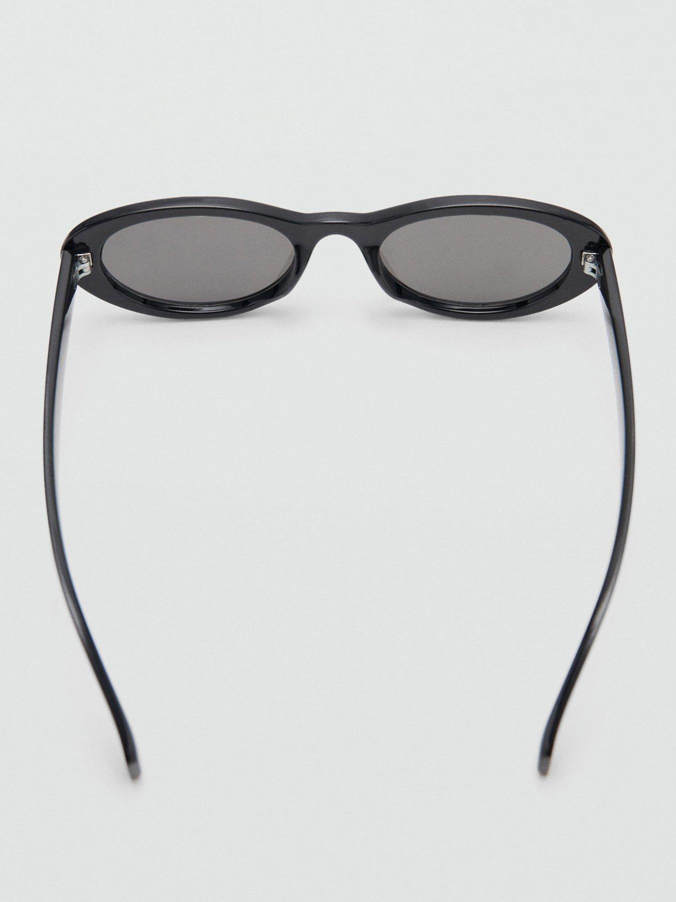 mango-resin-frame-sunglasses-blackoutfit