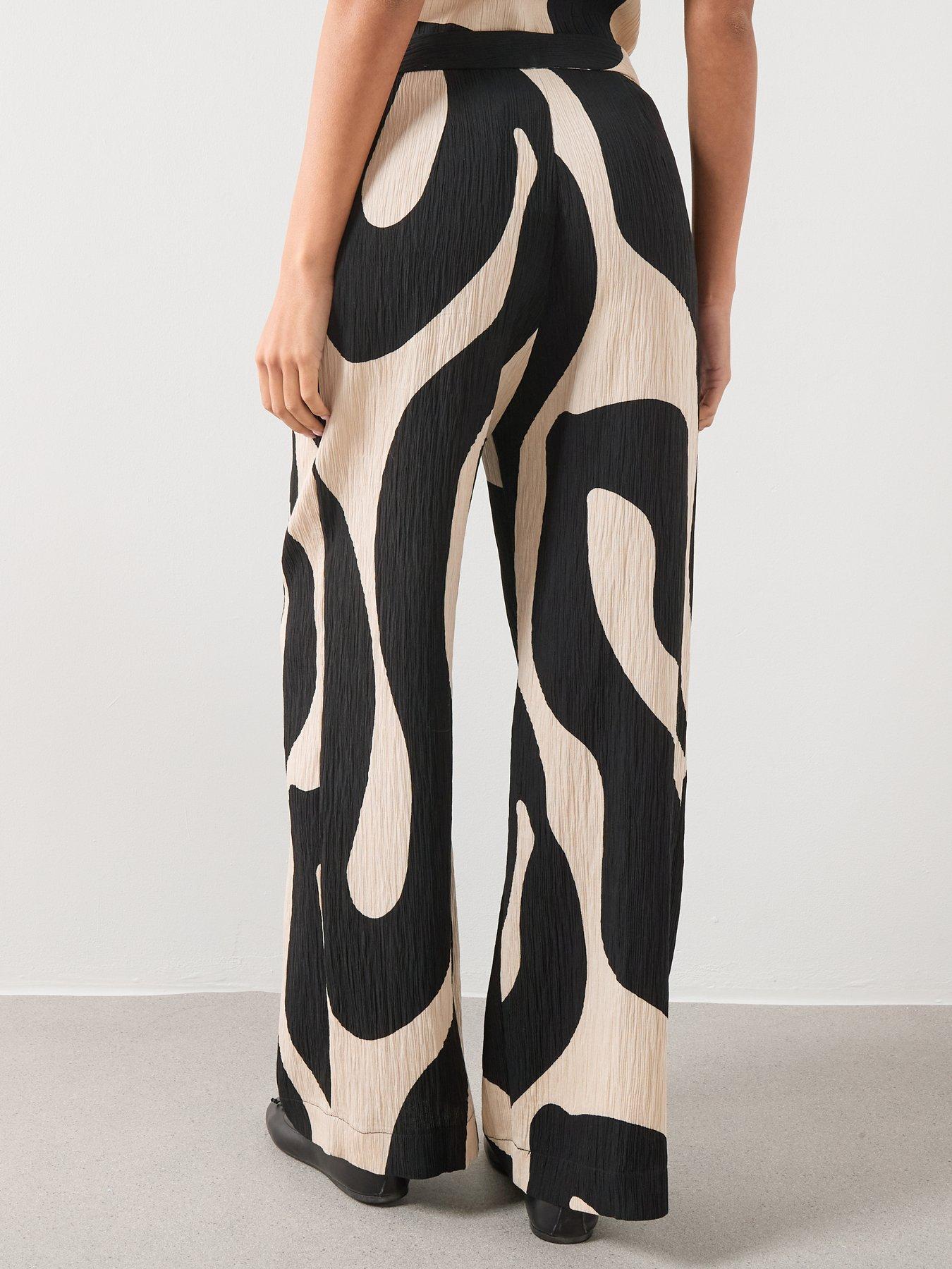 mango-printed-co-ord-straight-trousers-blackstillFront
